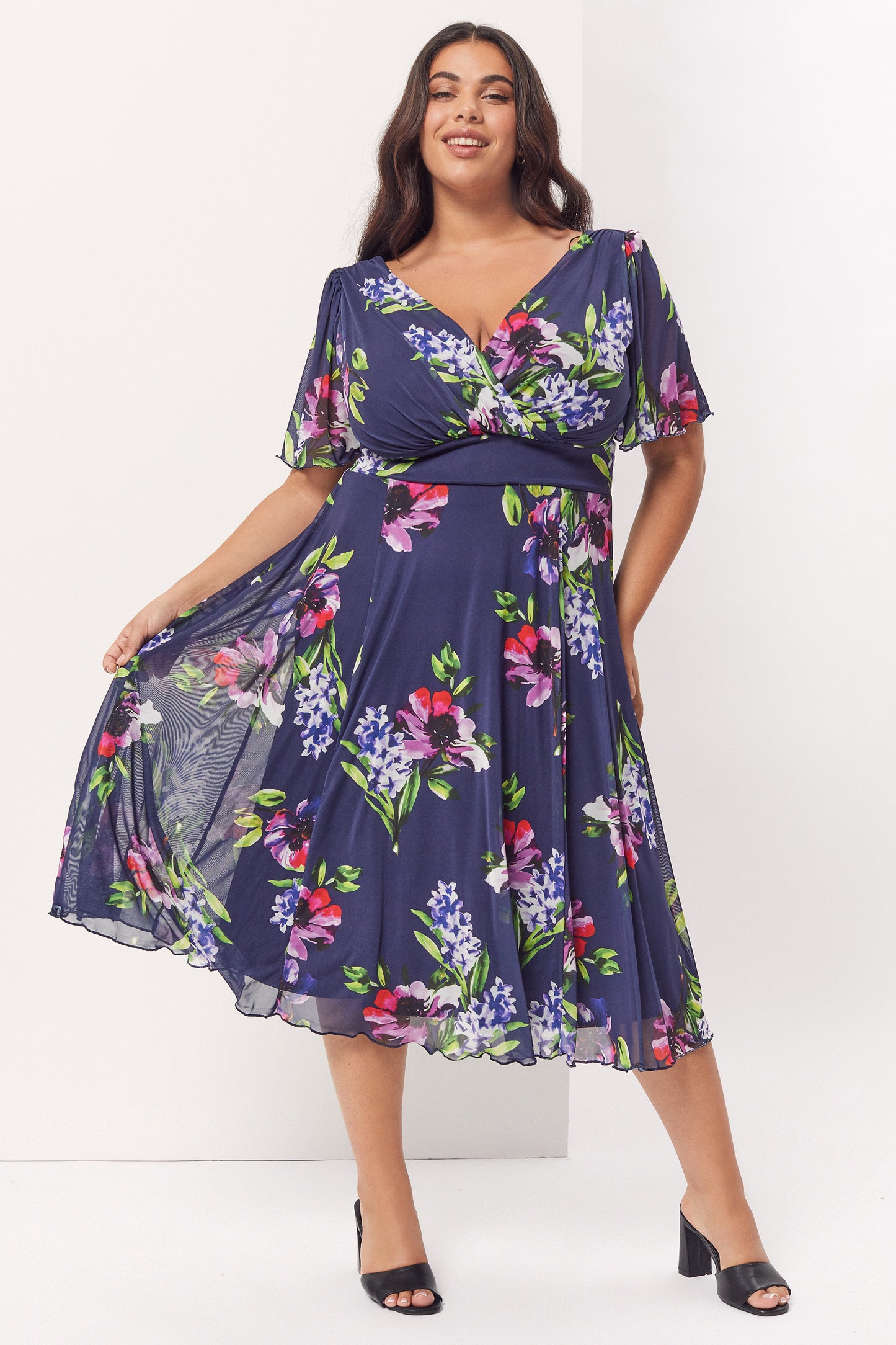 Victoria Navy Angel Sleeve Mesh Midi Dress – Scarlett & Jo