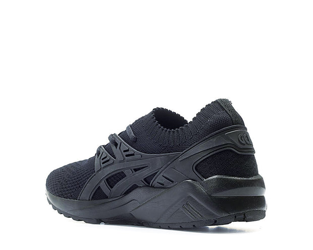 asics black trainer