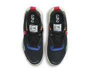 así comenzó la historia de Michael Jordan Reign y Nike que se materializó en las Travis Scott gives us a first look at the upcoming Levis x Air Jordan Reign 4 Denim CV8121-063