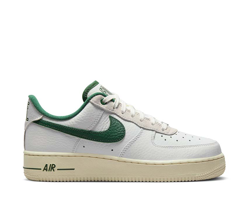 Nike Air Force 1 '07 LX W