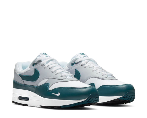 nike air max teal and black