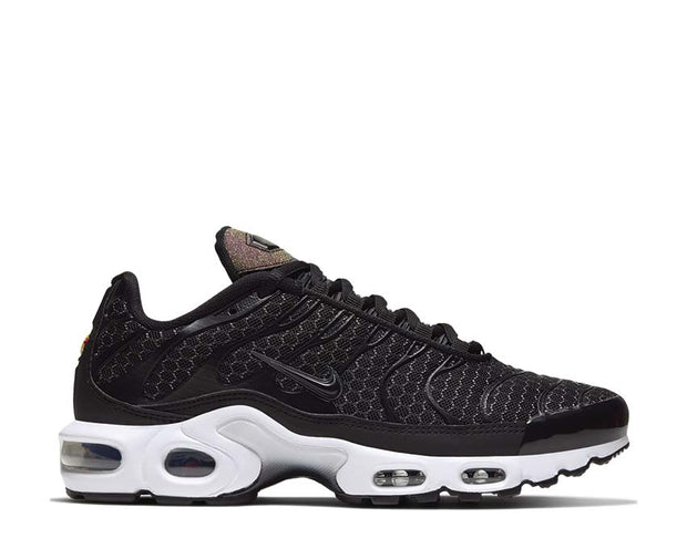 air max plus black black