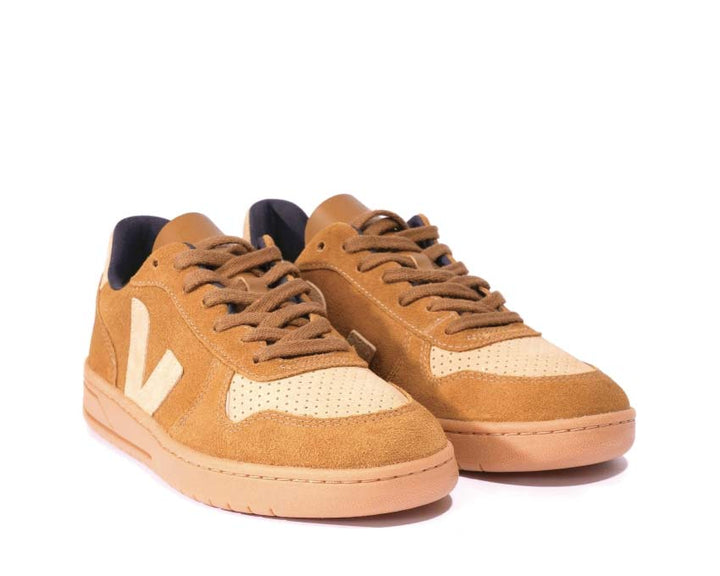 VEJA womens V-10 Suede Camel Desert VX0302914B