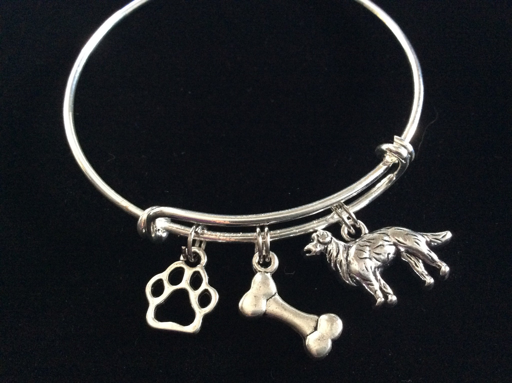 Labrador Retriever Dog Charm on a Silver Expandable Adjustable Bangle Bracelet Meaningful Dog Lover 