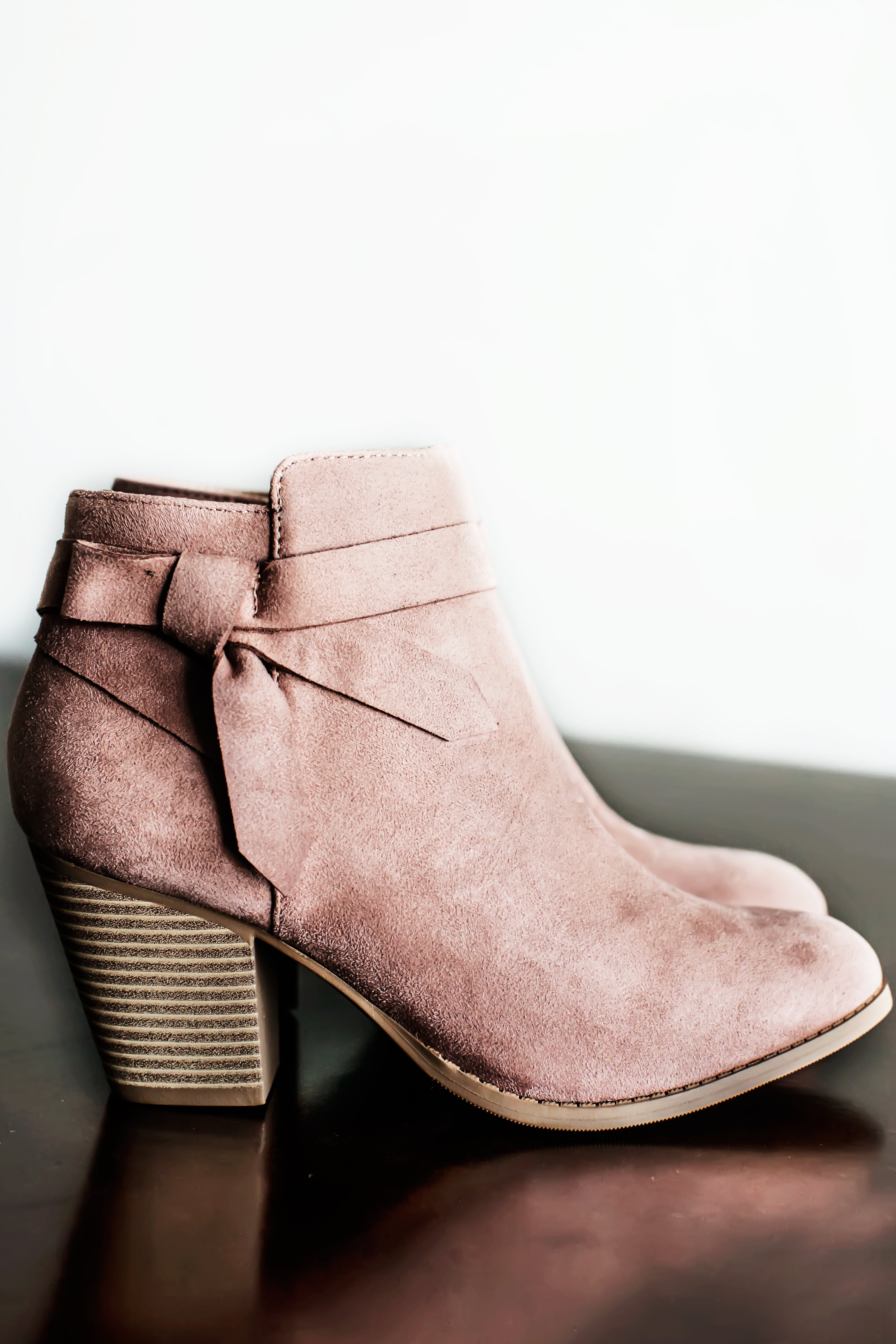 blush boots