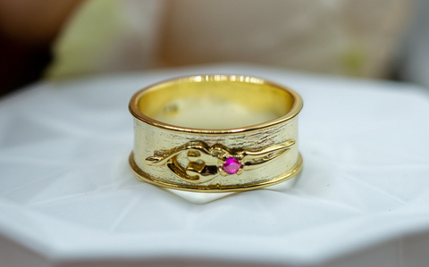 anniversary jewelry - 14 kt gold ring