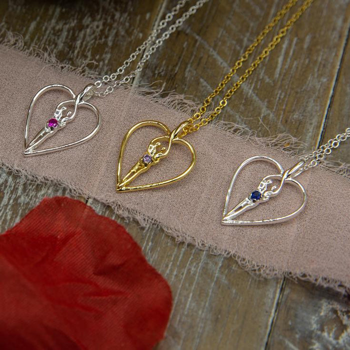 Louis Vuitton Collier Love Romance Necklace M80270 Metal Gold Red Ribbon Motif Heart