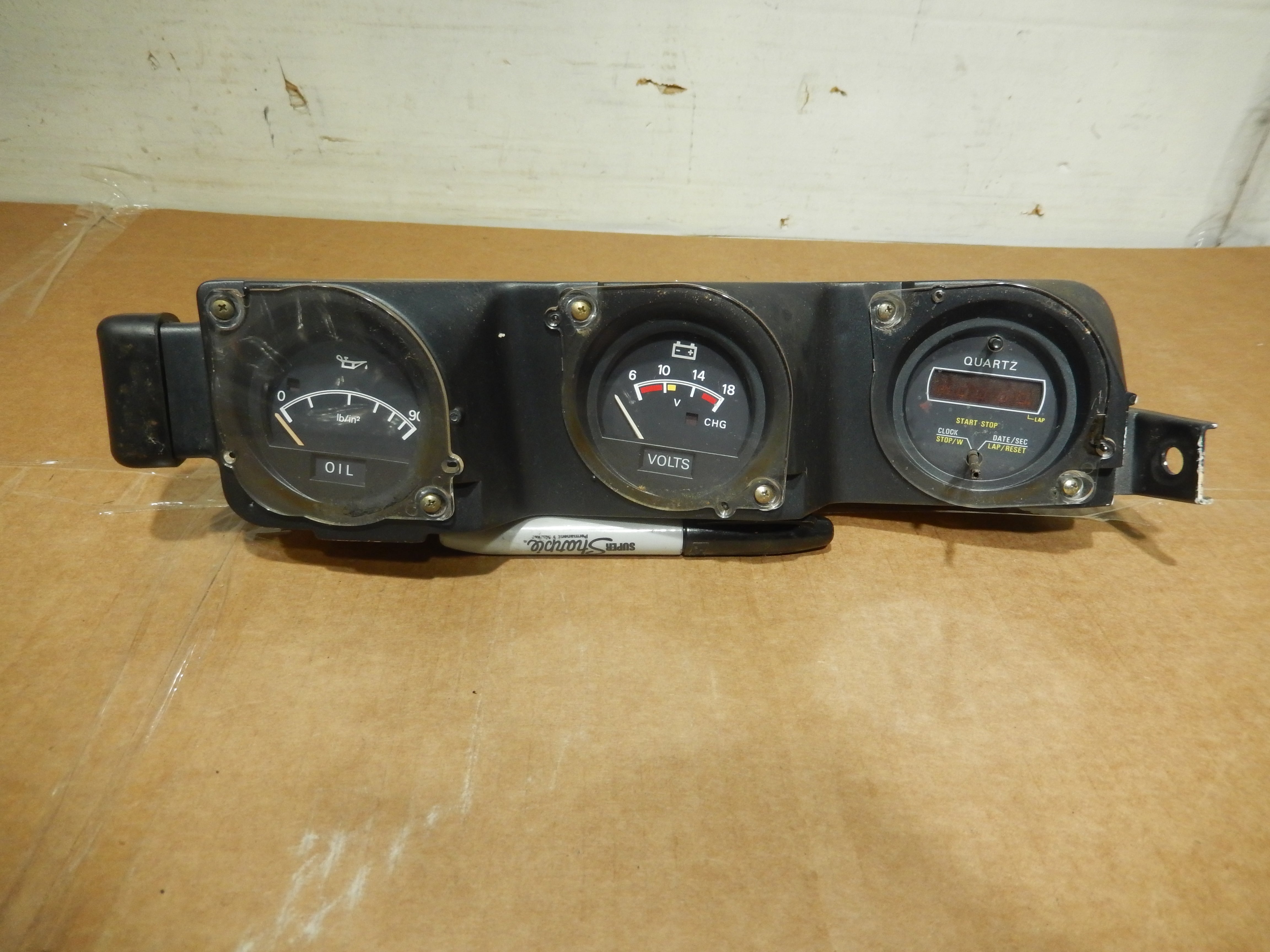 1980 Datsun 280ZX Instrument Gauge Cluster