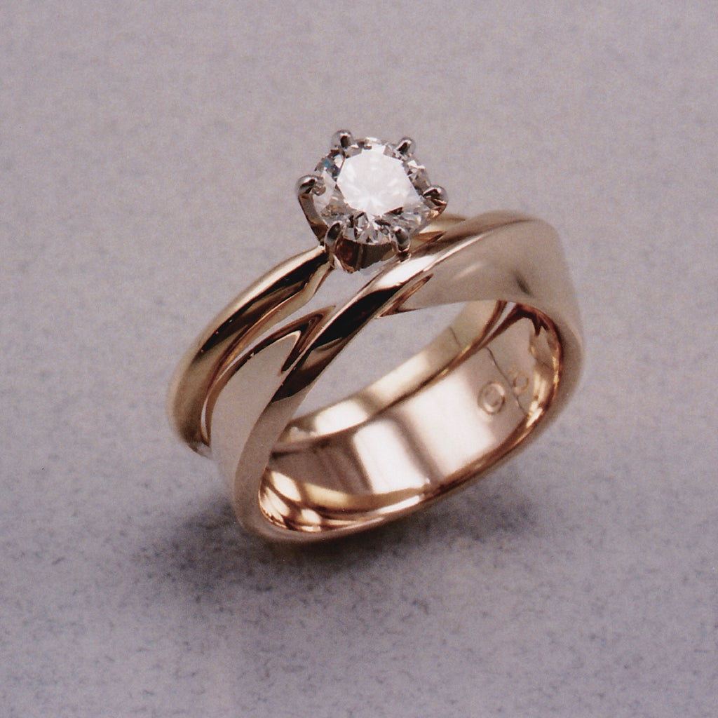 Möbius Ring With Solitaire Diamond Ring – Östling Jewelry Design