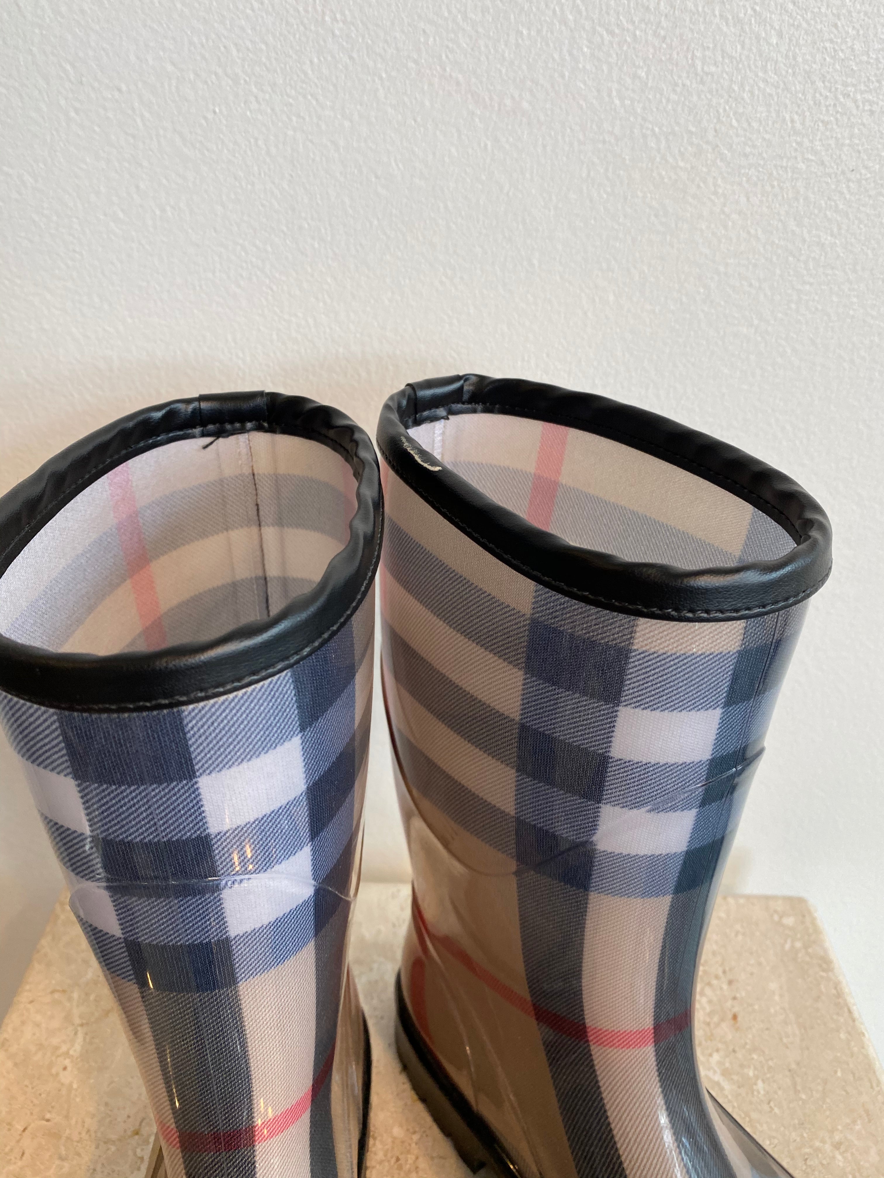 burberry rain boots size 10