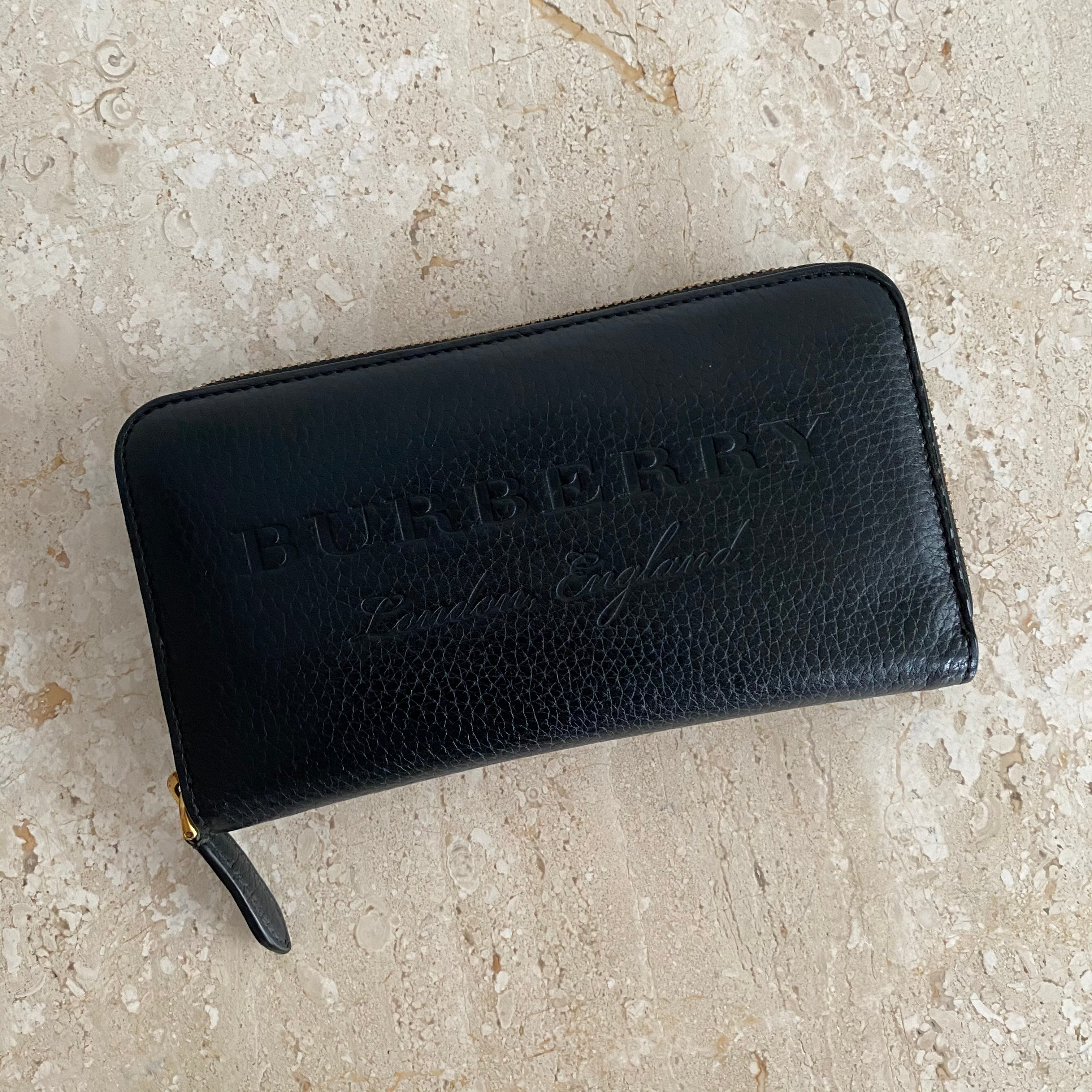 Authentic BURBERRY Black Leather Zip Around Wallet – Valamode