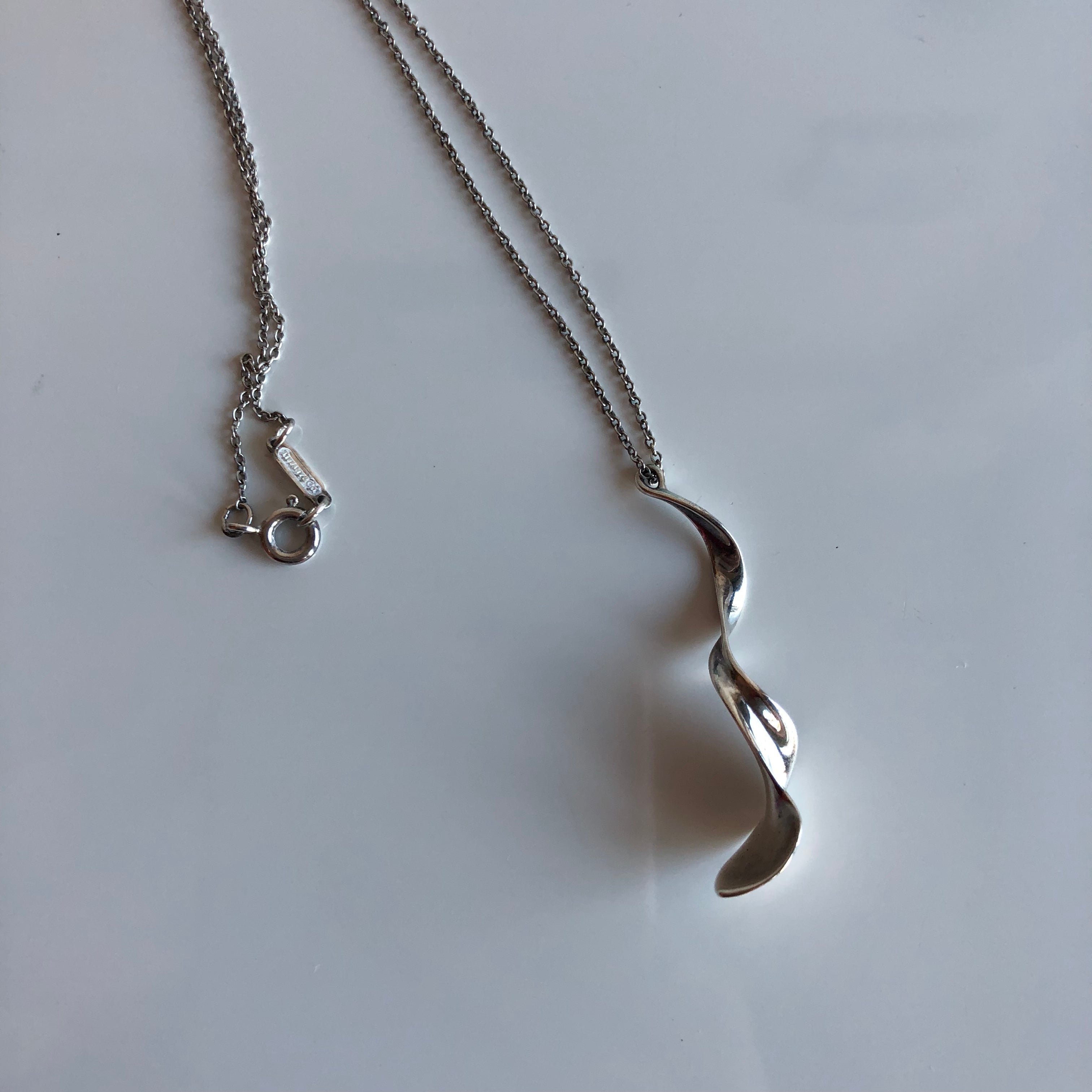 tiffany swirl necklace