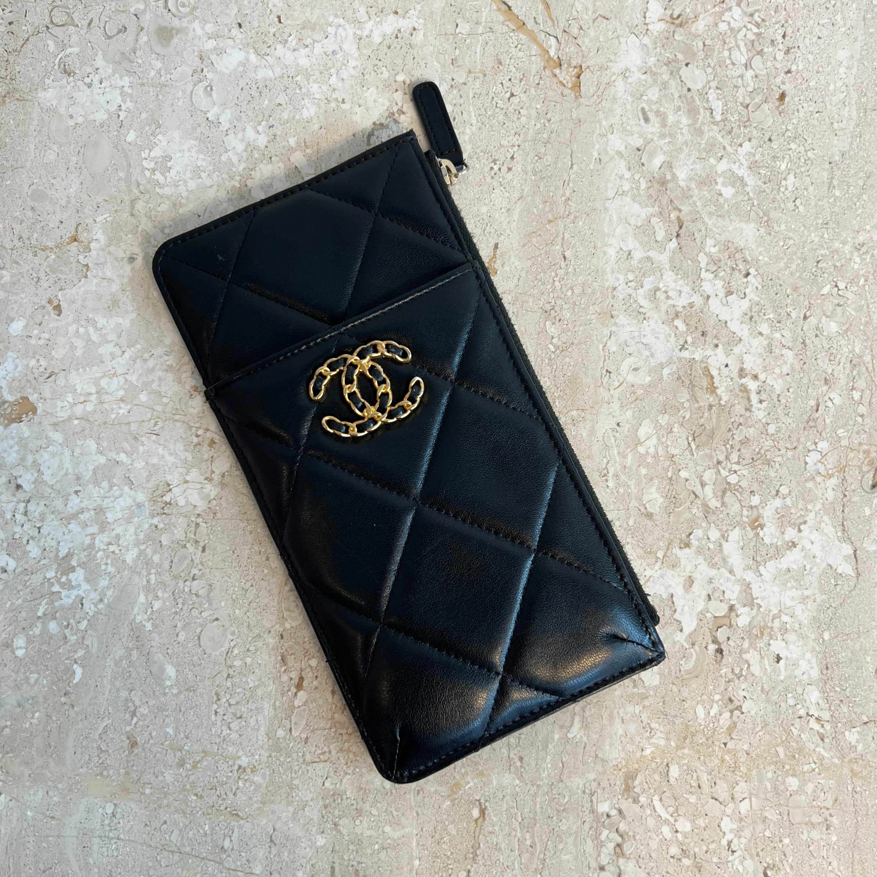 CHANEL 19 2020 Black Goatskin Quilted Phone Card Holder  Fashion Reloved