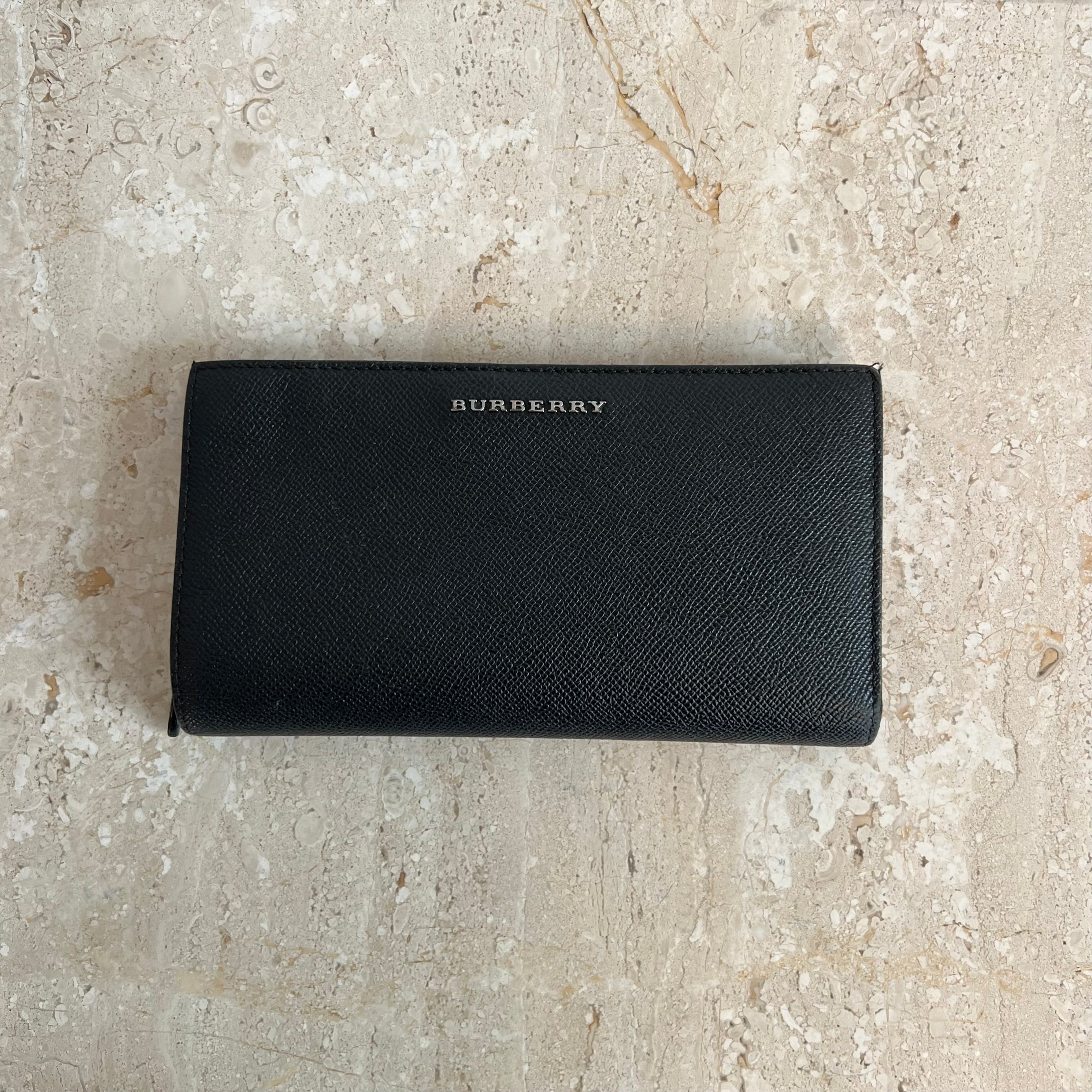 Authentic BURBERRY Black Leather Long Zip Around Wallet – Valamode
