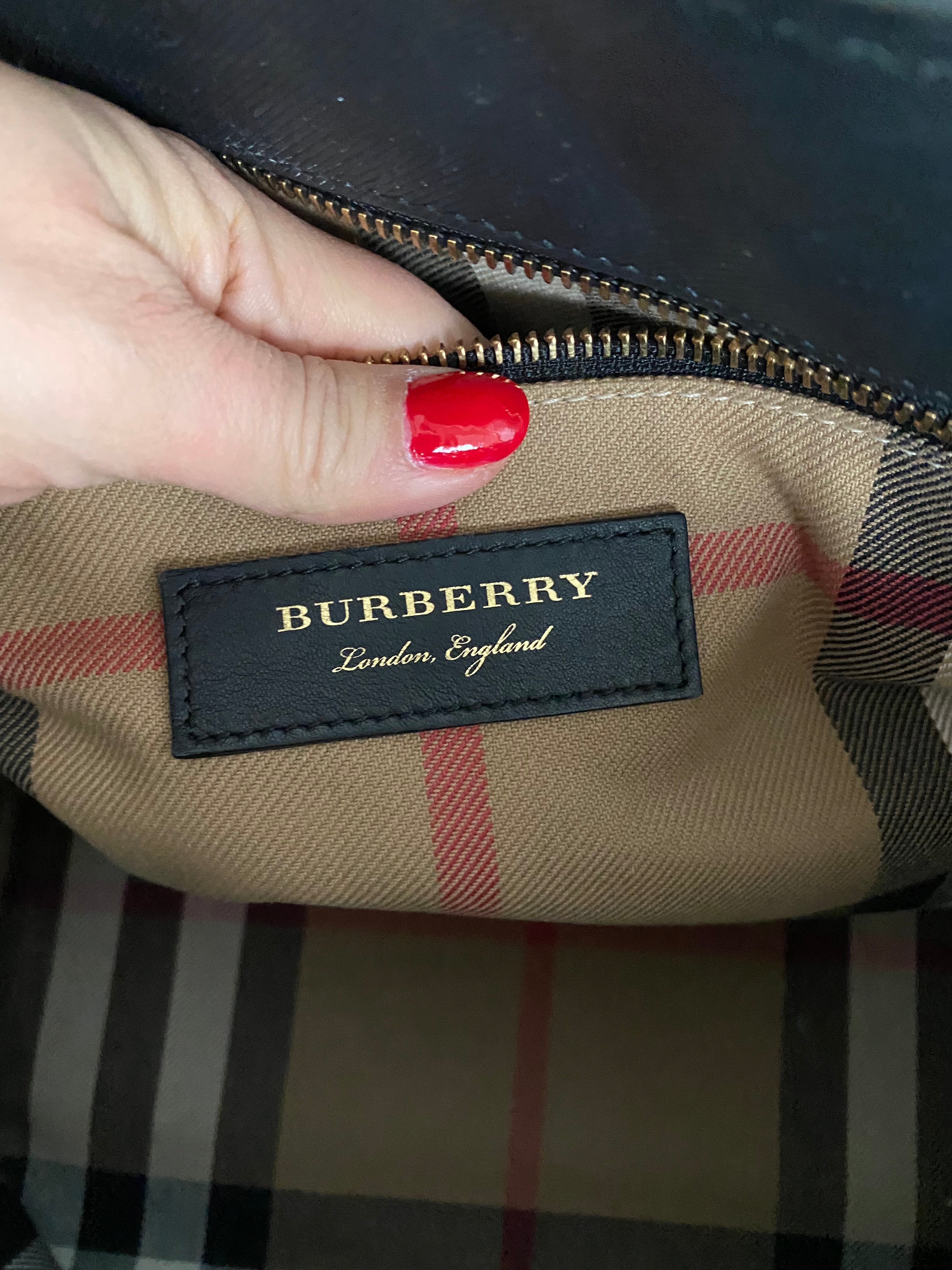 Authentic BURBERRY Black Leather Buckle Tote Shoulder Bag – Valamode