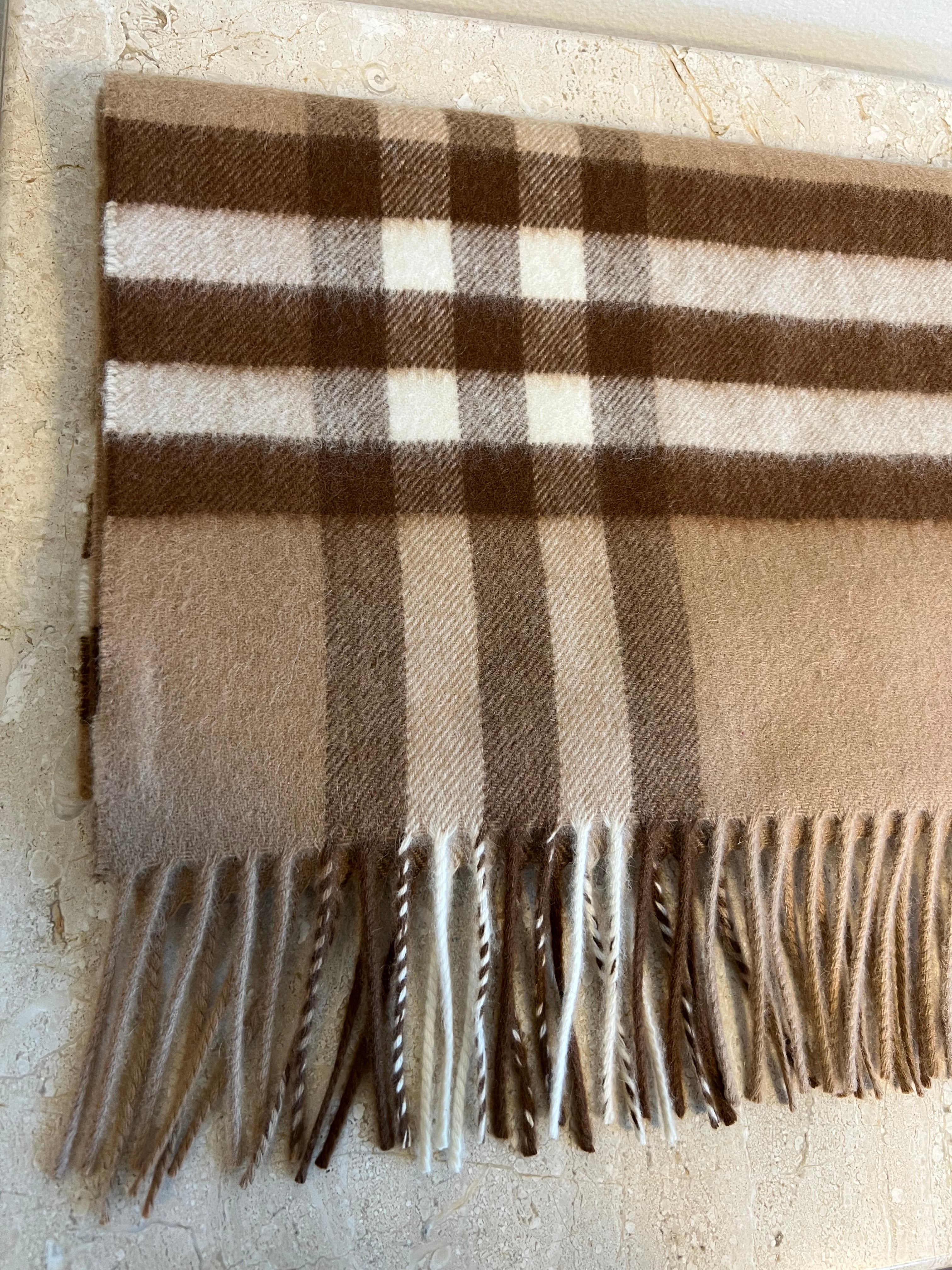 Authentic BURBERRY Camel 100% Cashmere Scarf – Valamode