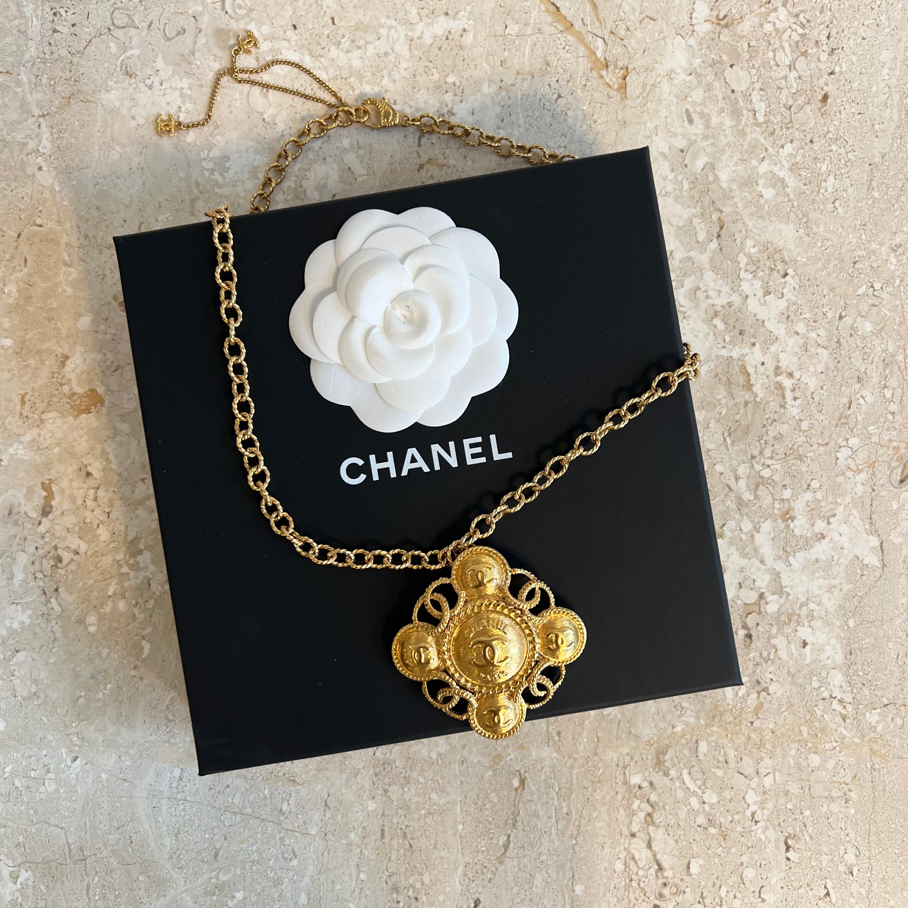 Authentic CHANEL Gold Tone Medallion Necklace – Valamode