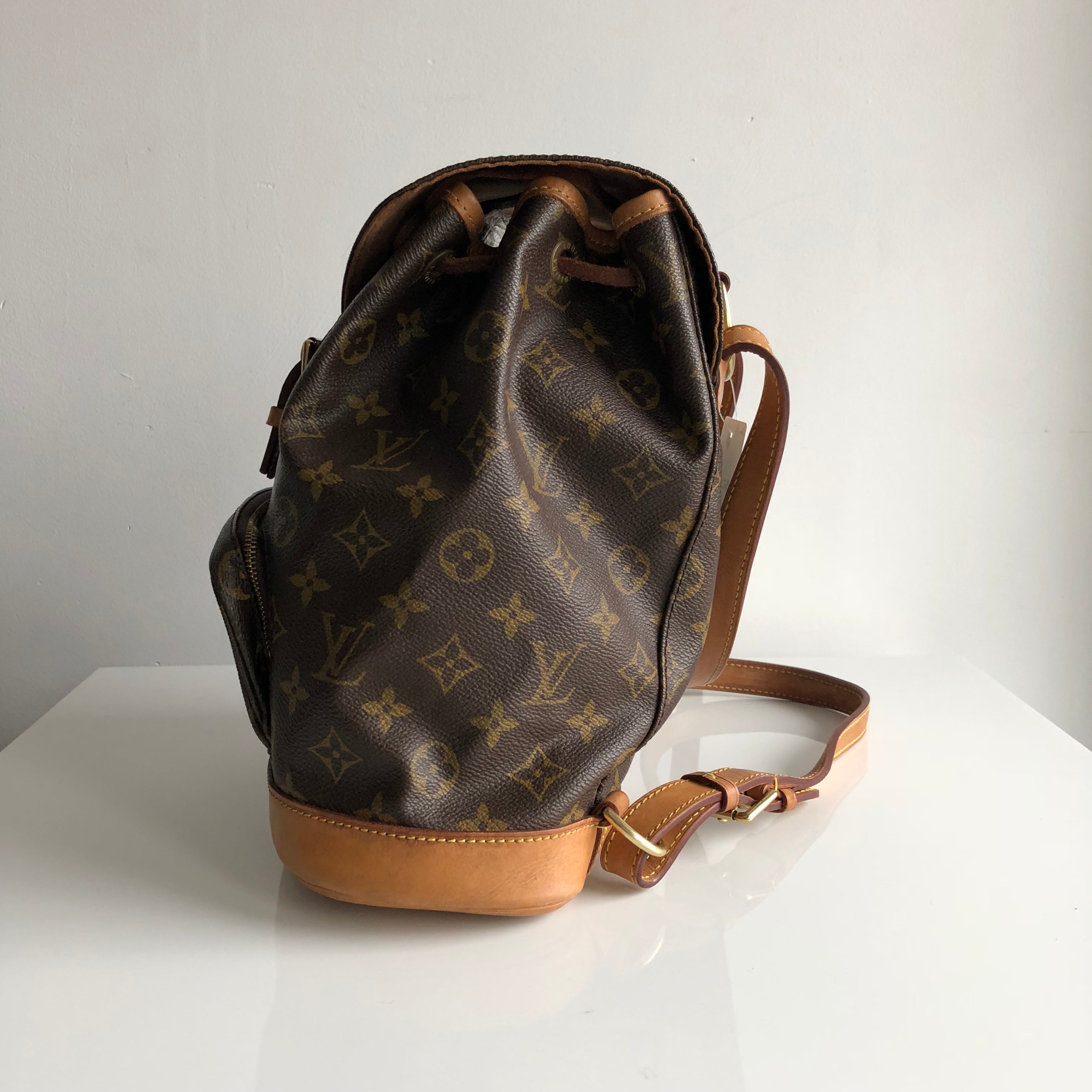 Authentic LOUIS VUITTON Montsouris Backpack – Valamode