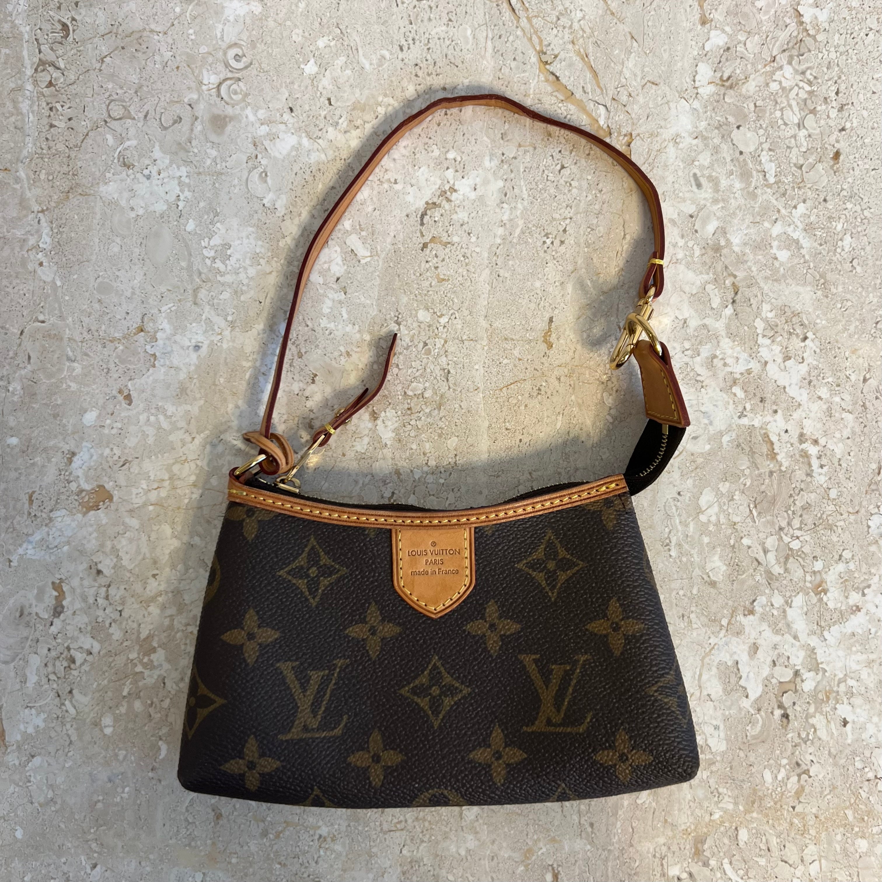 Chia sẻ với hơn 61 về louis vuitton mini pochette monogram hay nhất   cdgdbentreeduvn