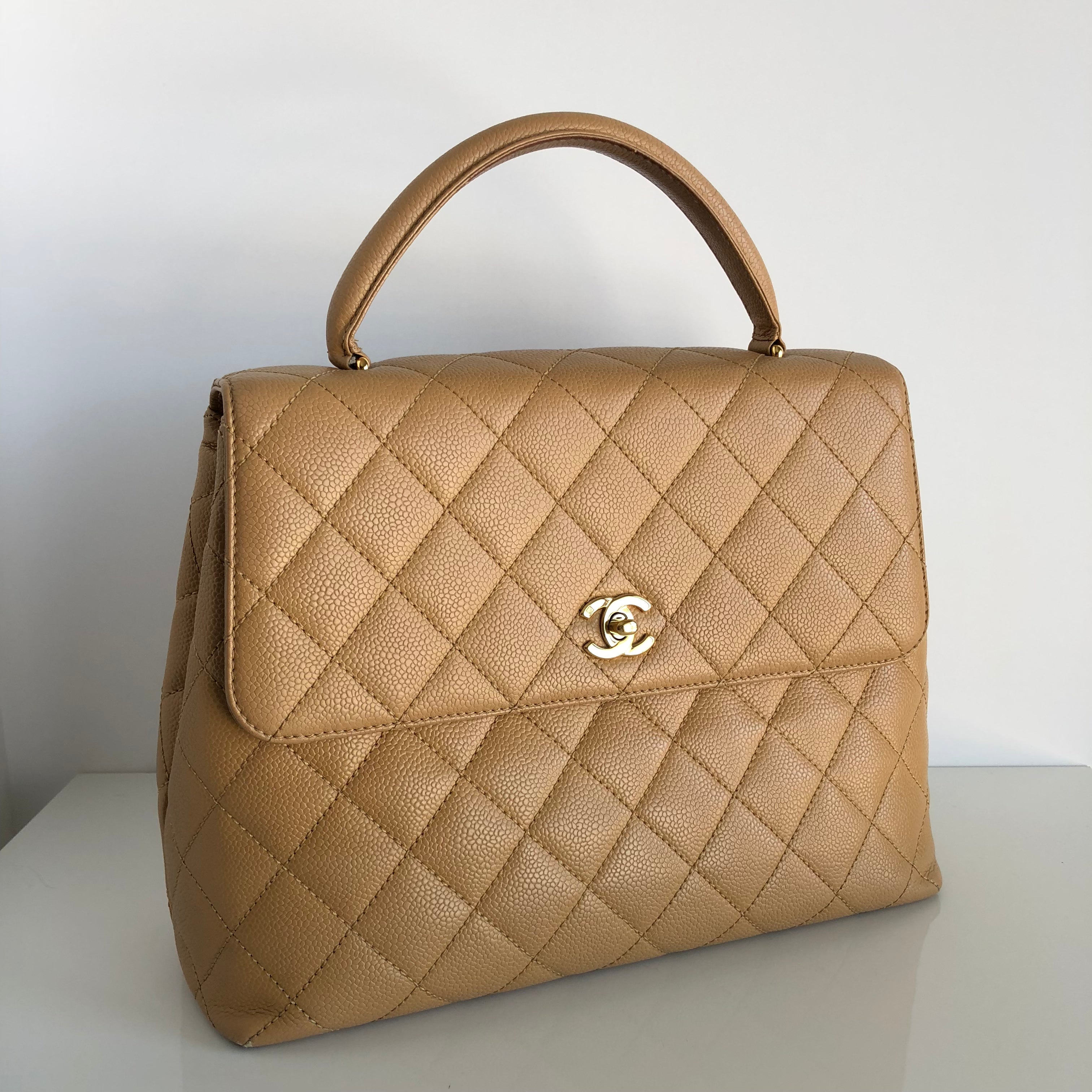 chanel vintage kelly bag