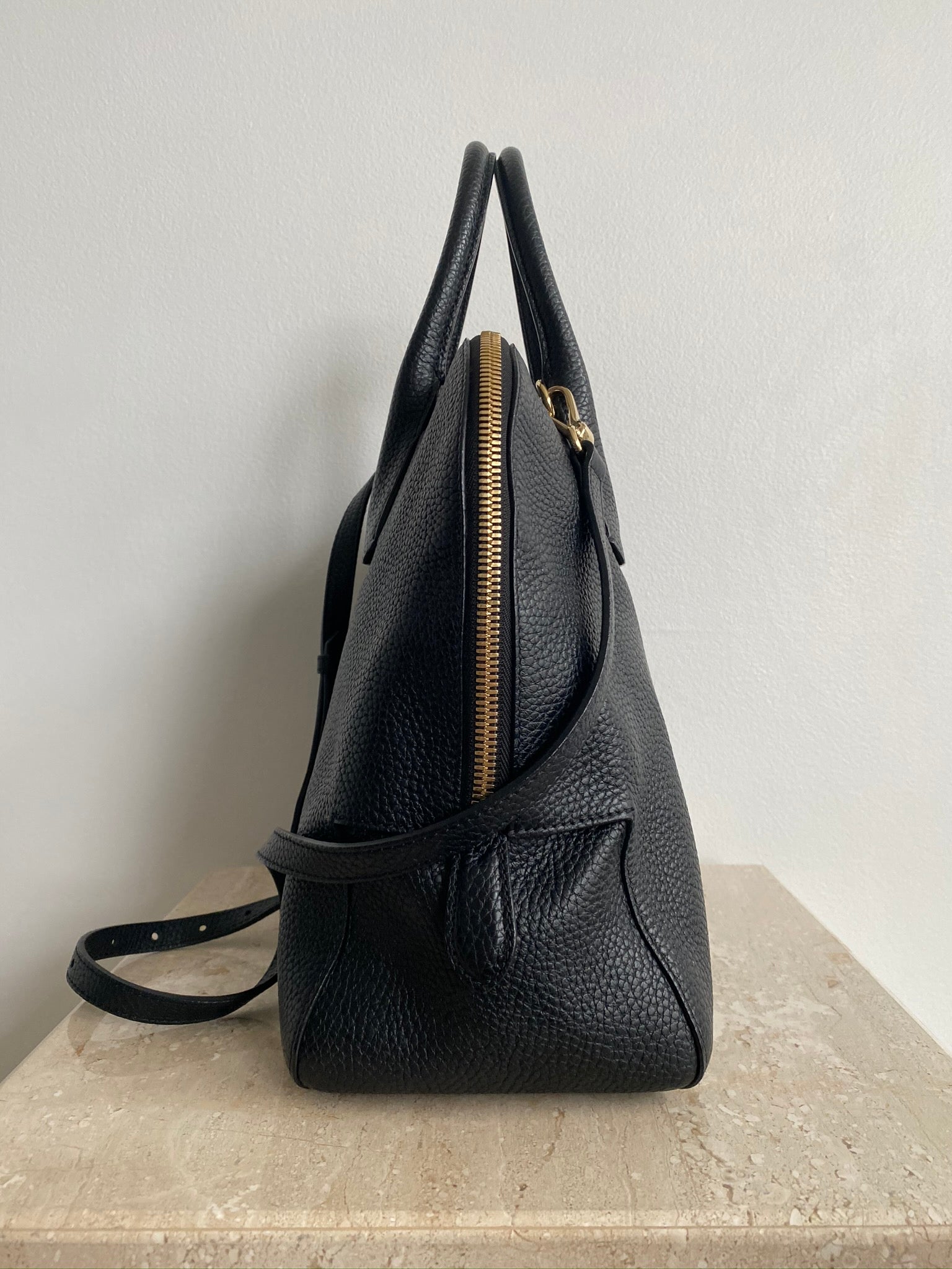 Authentic BURBERRY Black Leather Alma Bag – Valamode