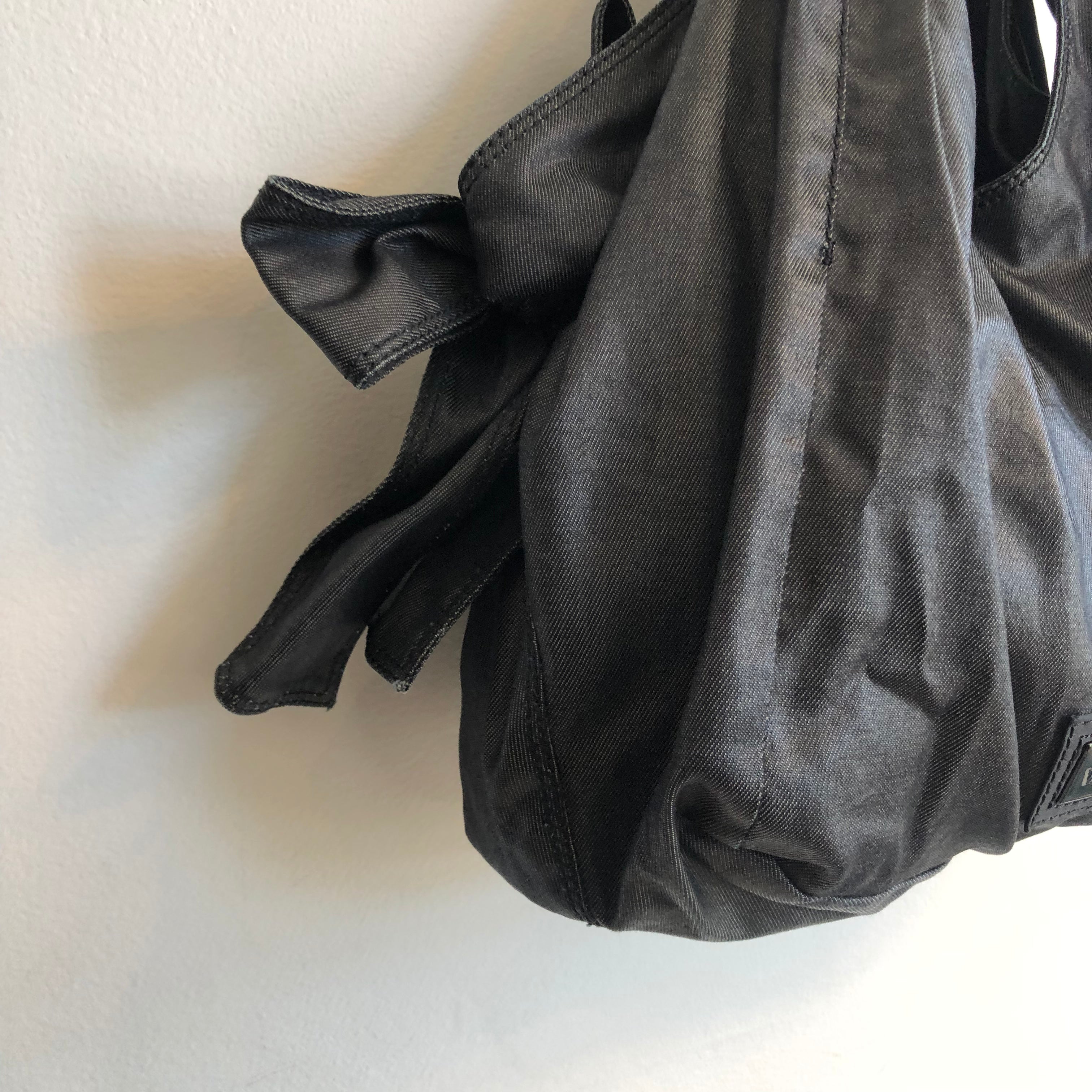 Authentic VALENTINO Dark Blue Denim Nuage Bow Tote Bag – Valamode