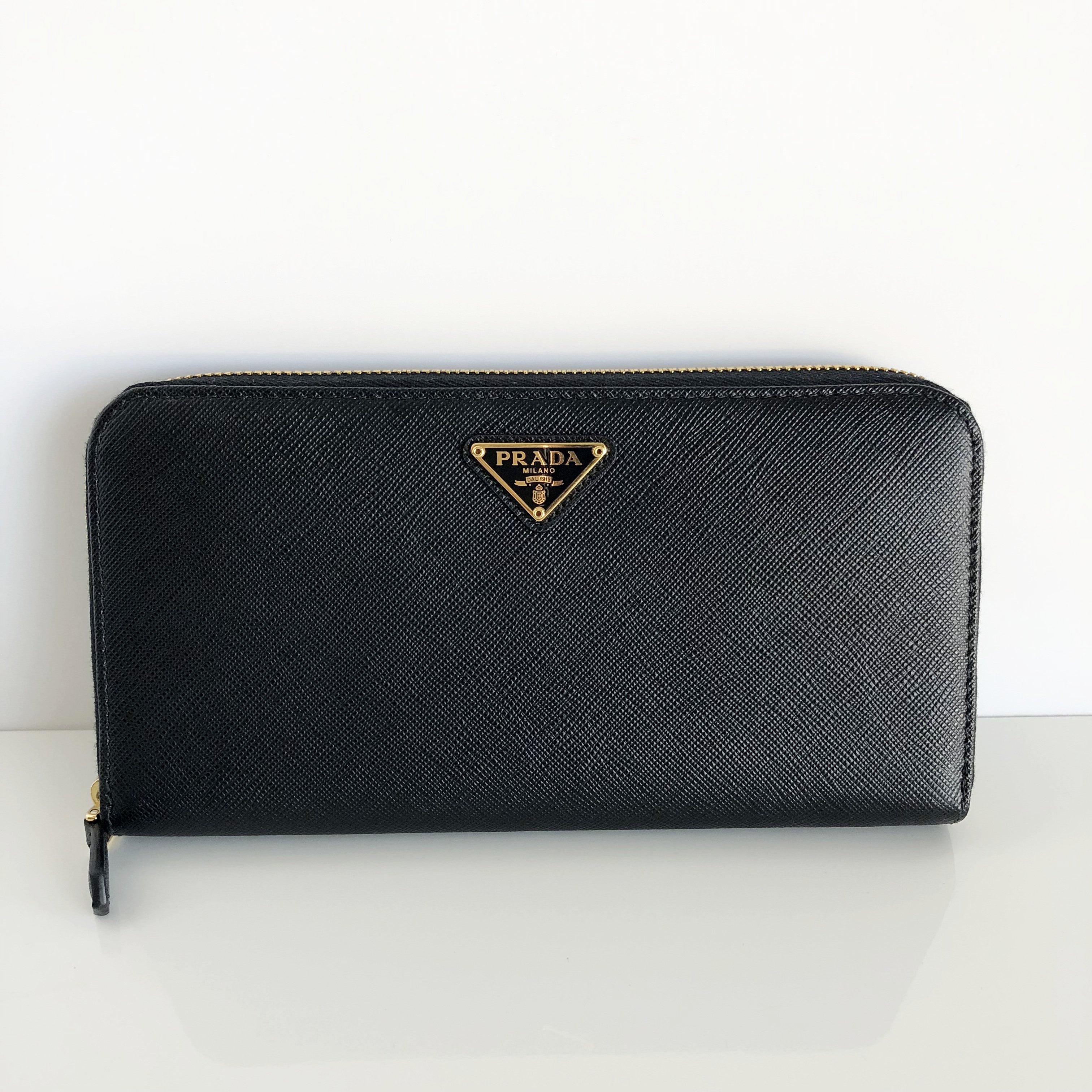 authenticate prada wallet