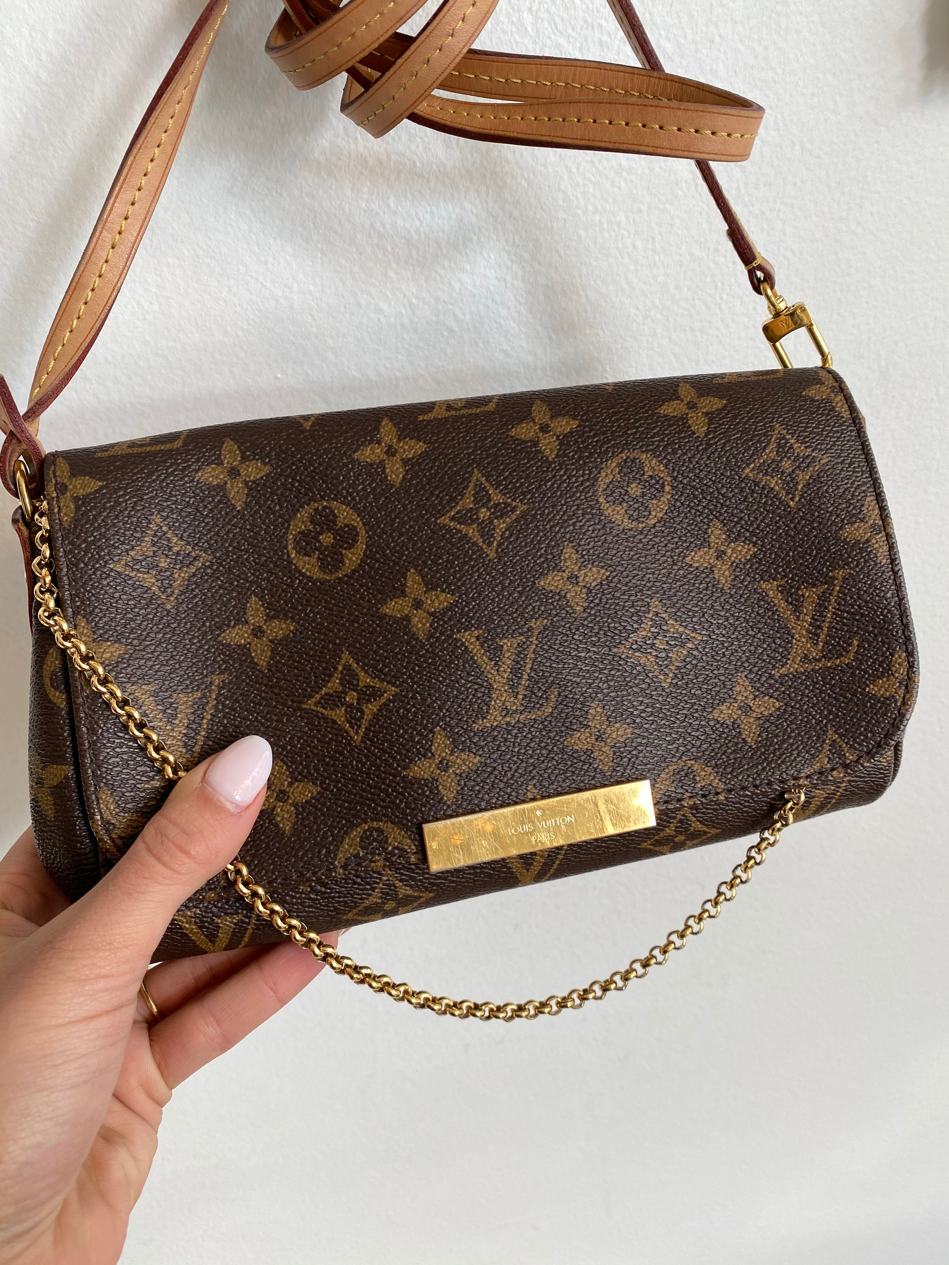 Police Auctions Canada - Louis Vuitton Favorite MM Damier Ebene Canvas  Handbag (220799L)