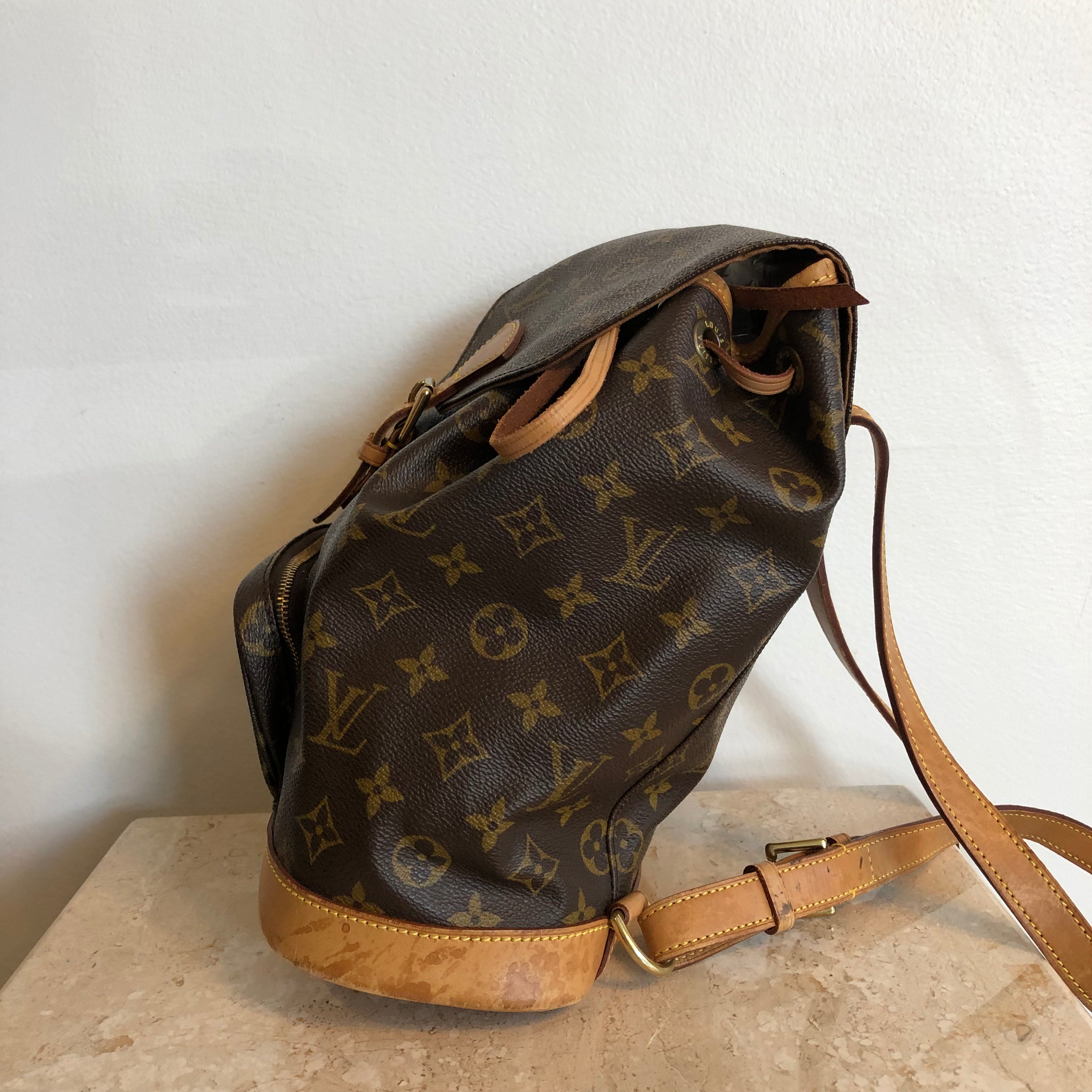 Authentic LOUIS VUITTON Montsouris MM Vintage Backpack – Valamode