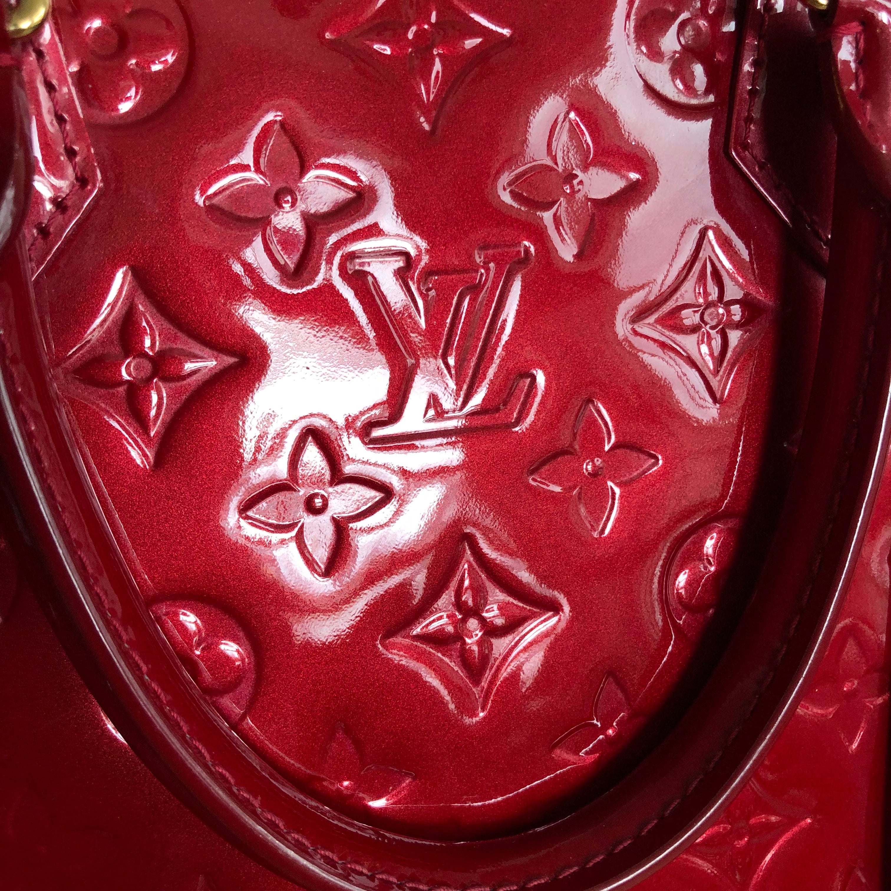 LOUIS VUITTON Pomme d'Amour Red Monogram Vernis Alma GM Bag