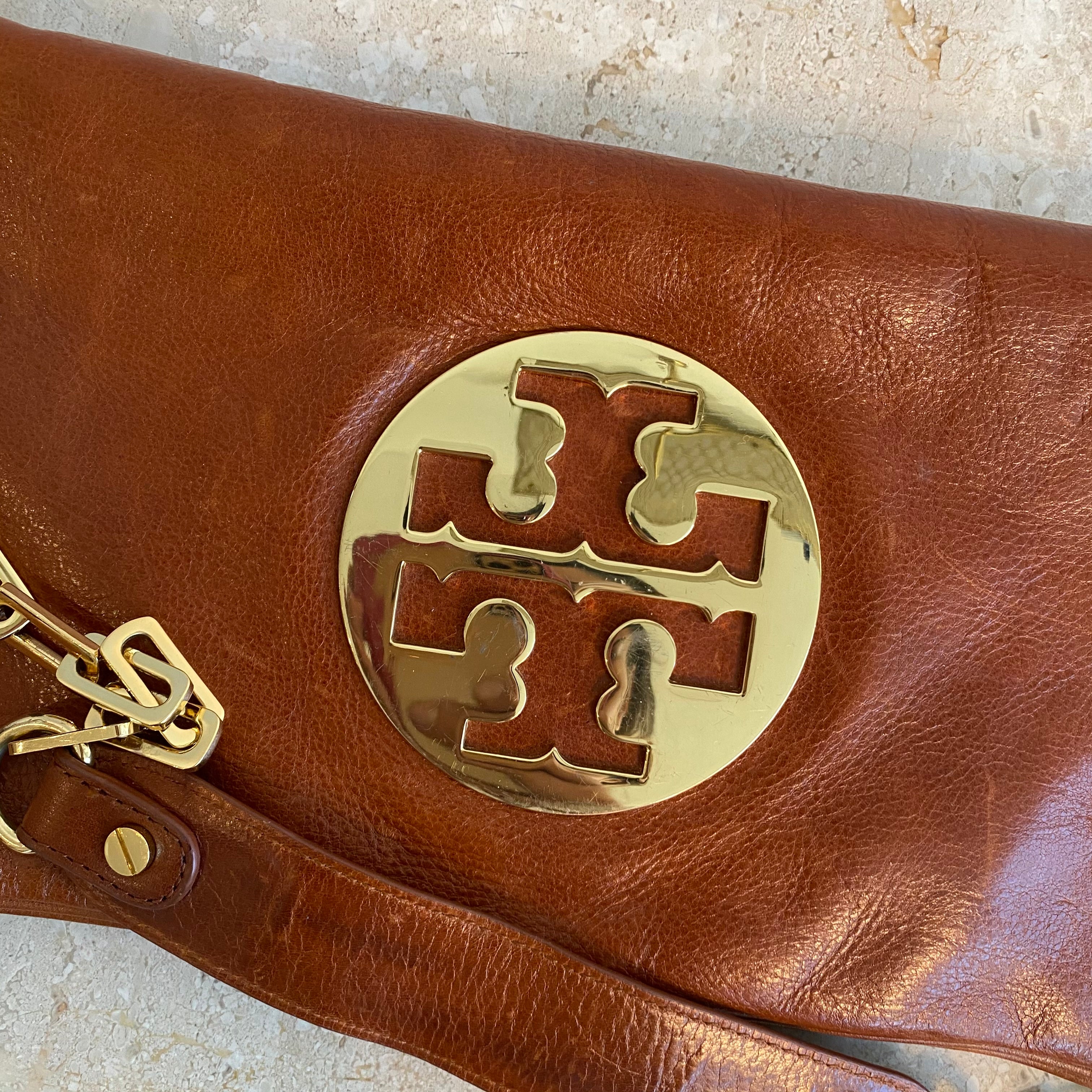 Authentic TORY BURCH Reva Brown/Cognac Clutch on Chain – Valamode