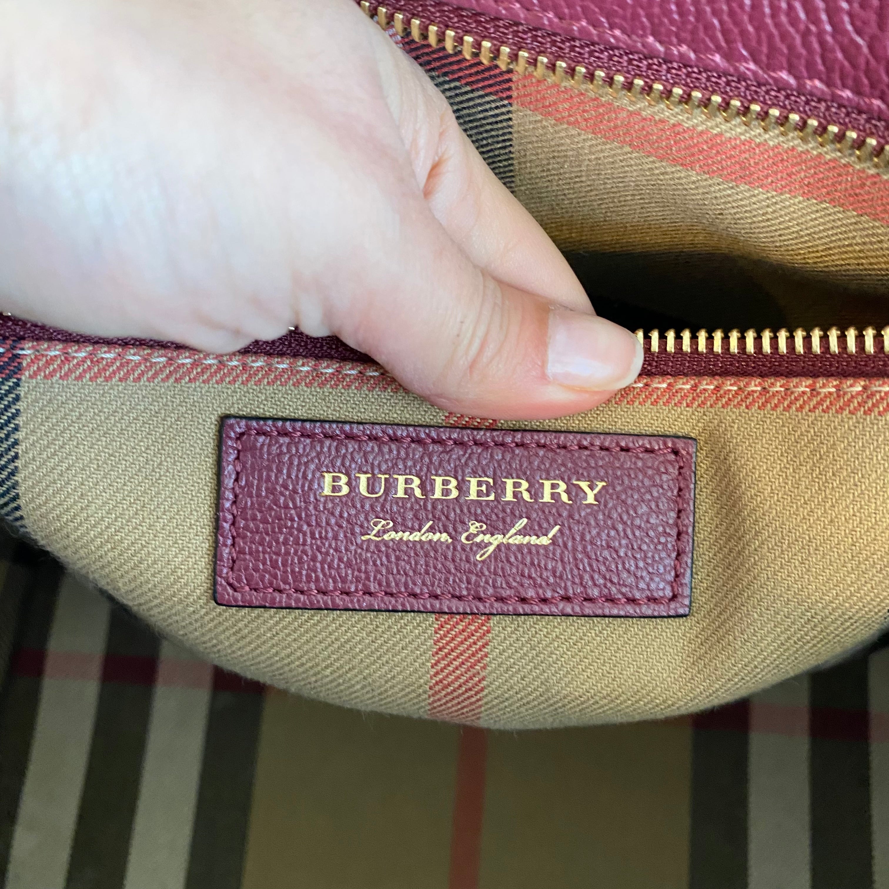 Authentic BURBERRY Burgundy Buckle Tote/Shoulder Bag – Valamode