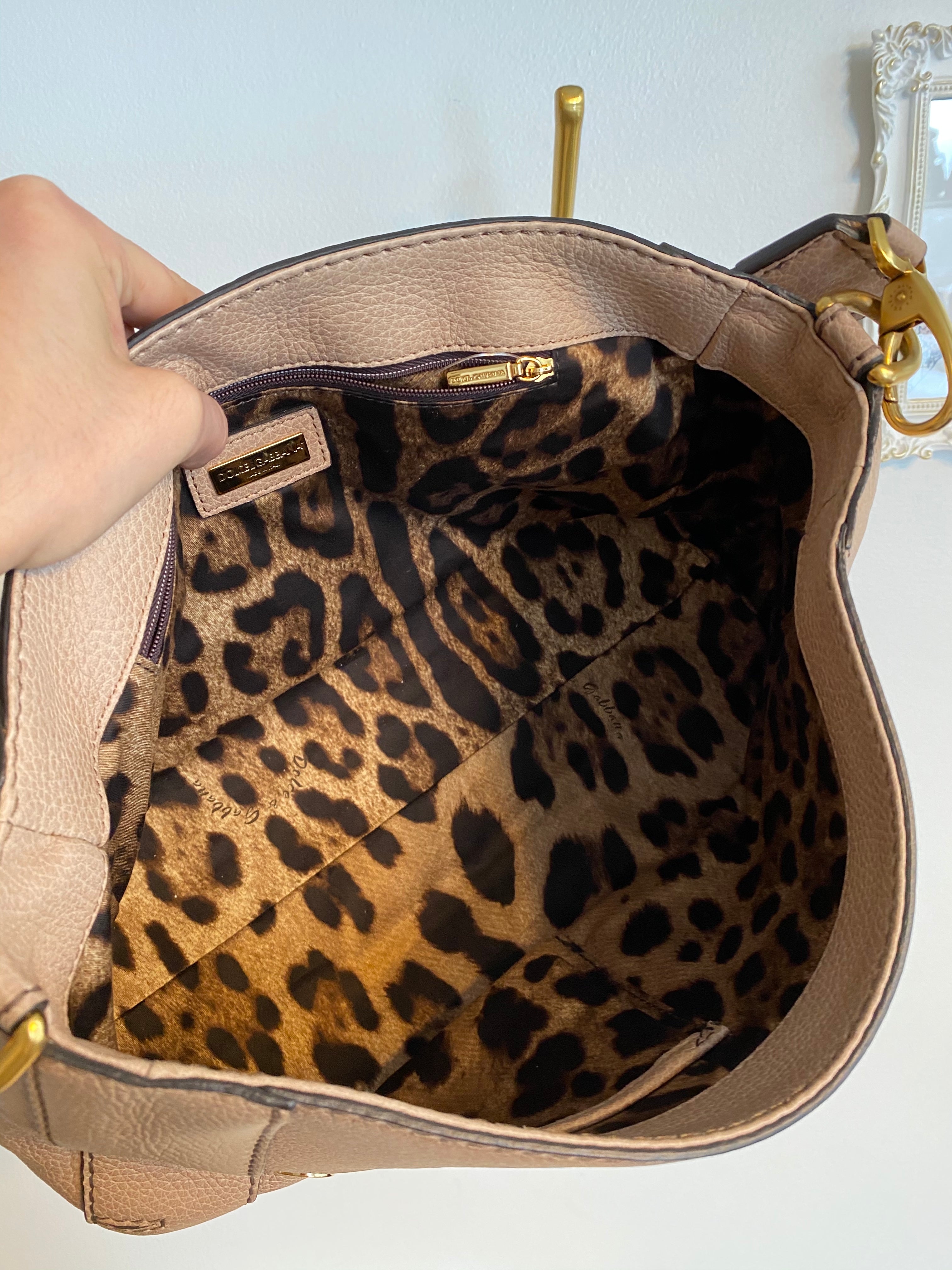 Authentic DOLCE & GABBANA Blush Pebbled Leather Handbag – Valamode