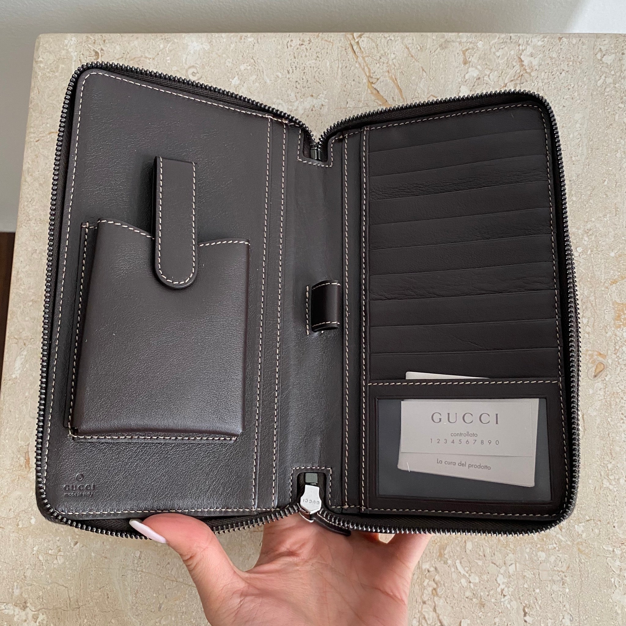 gucci travel organizer wallet