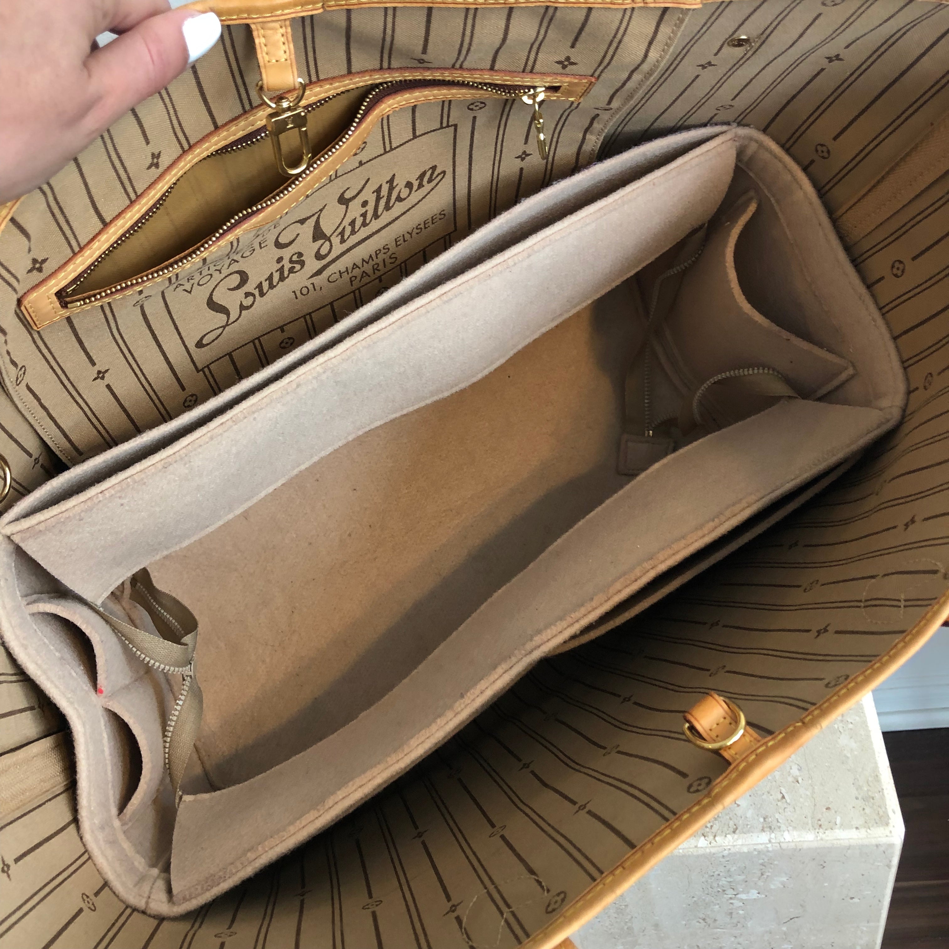 Louis Vuitton Estrela MM – Closet Connection Resale