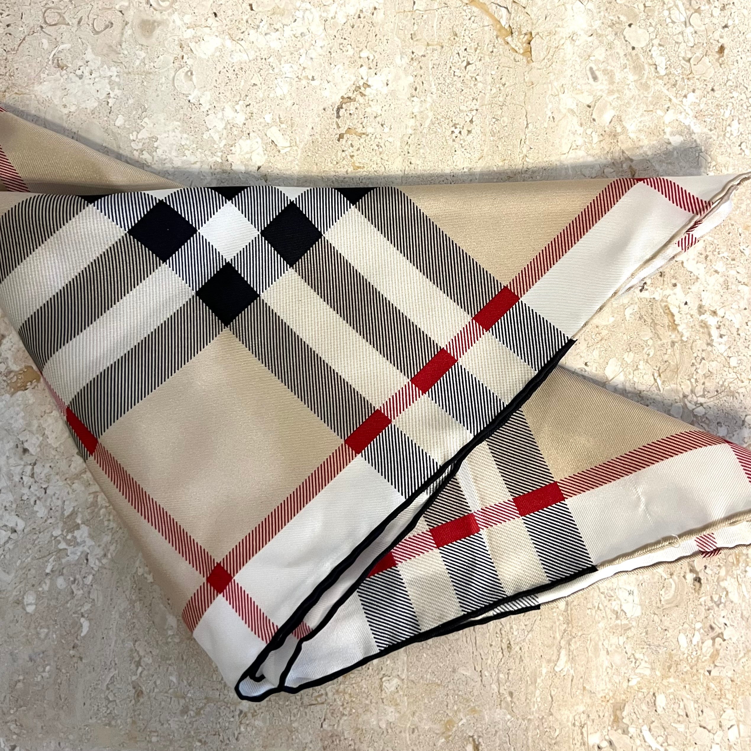 Authentic BURBERRY Nova Check Silk Small Bandeau Scarf – Valamode