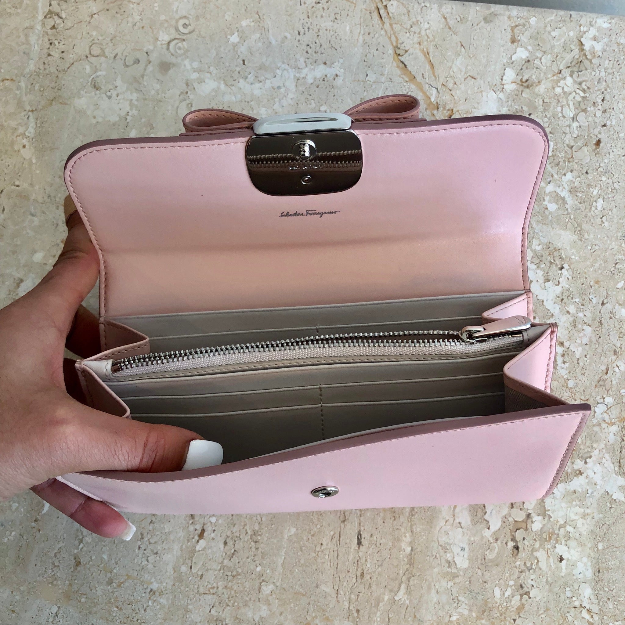 Authentic SALVATORE FERRAGAMO Blush Pink Leather Wallet – Valamode