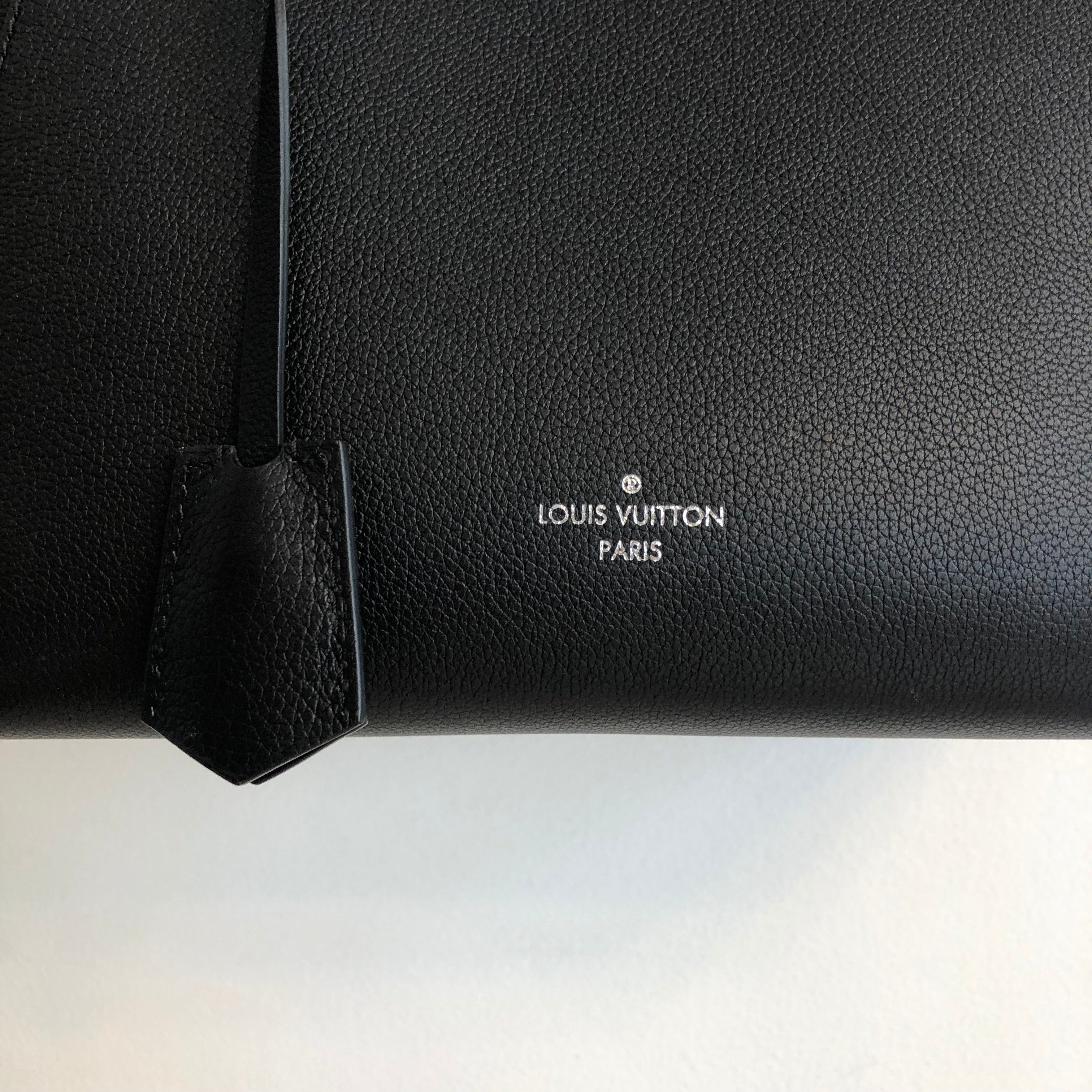 Authentic LOUIS VUITTON Lockme Cabas Tote – Valamode