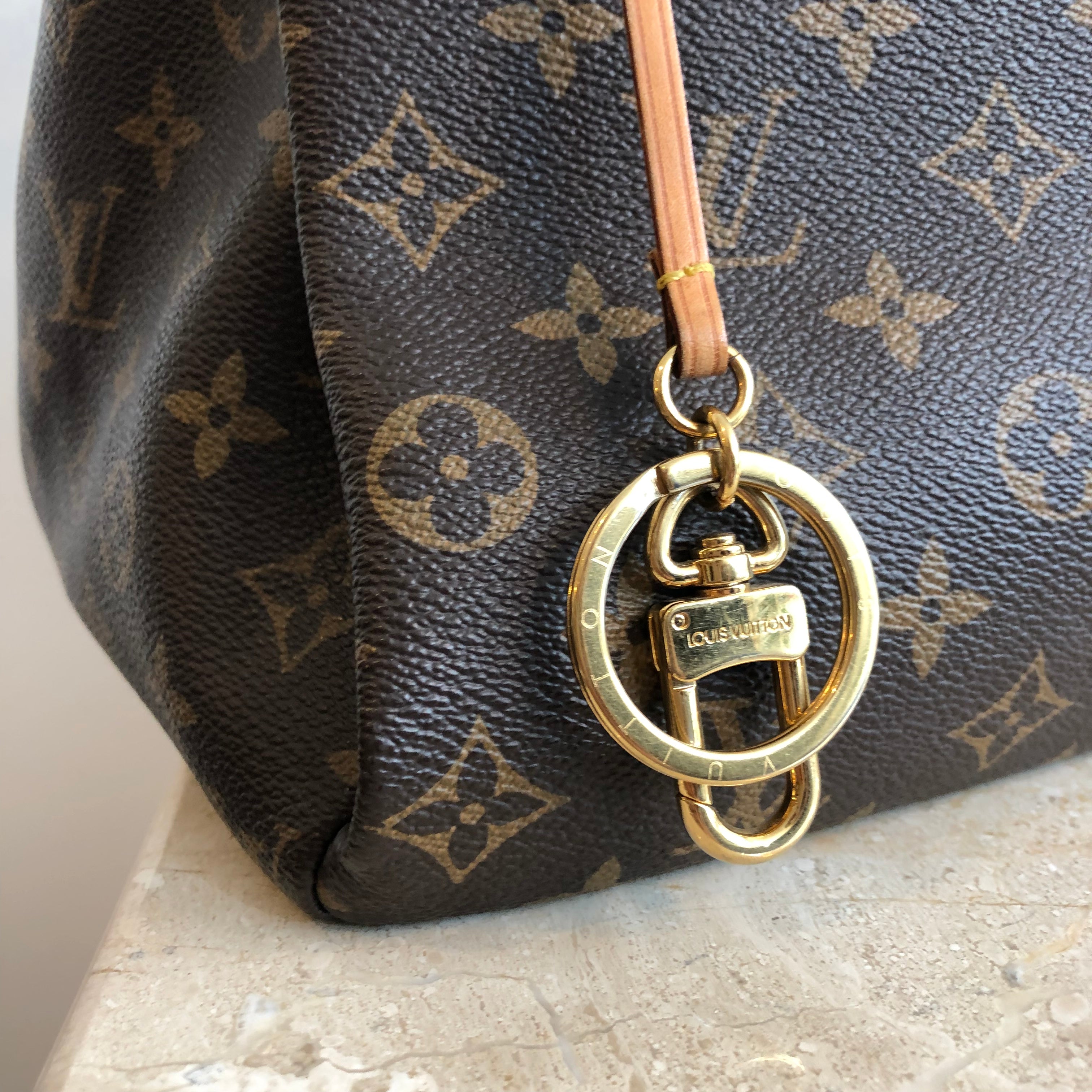 Louis Vuitton Monogram Canvas Leather Artsy GM Bag at 1stDibs