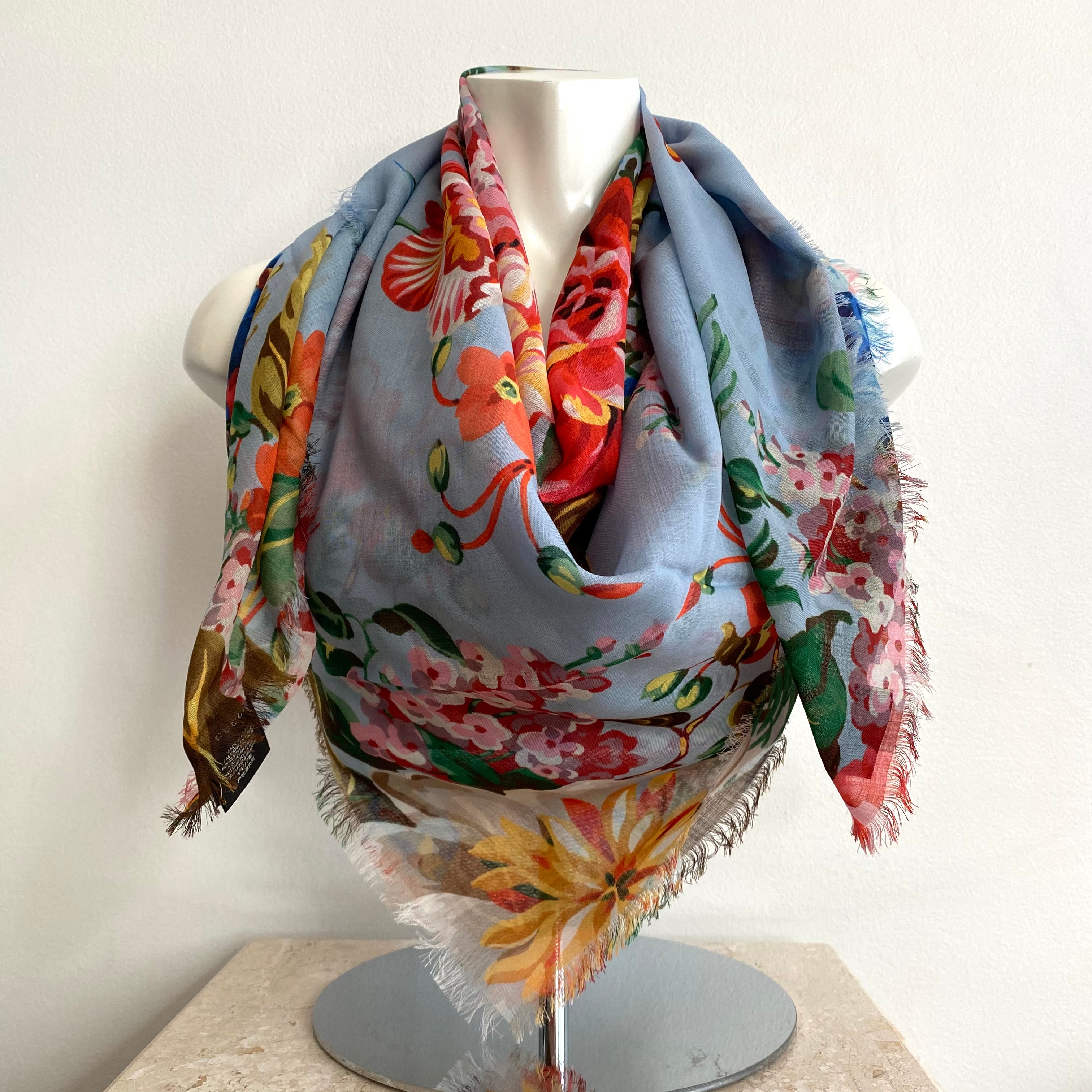 Authentic GUCCI Floral Shawl/Stole – Valamode