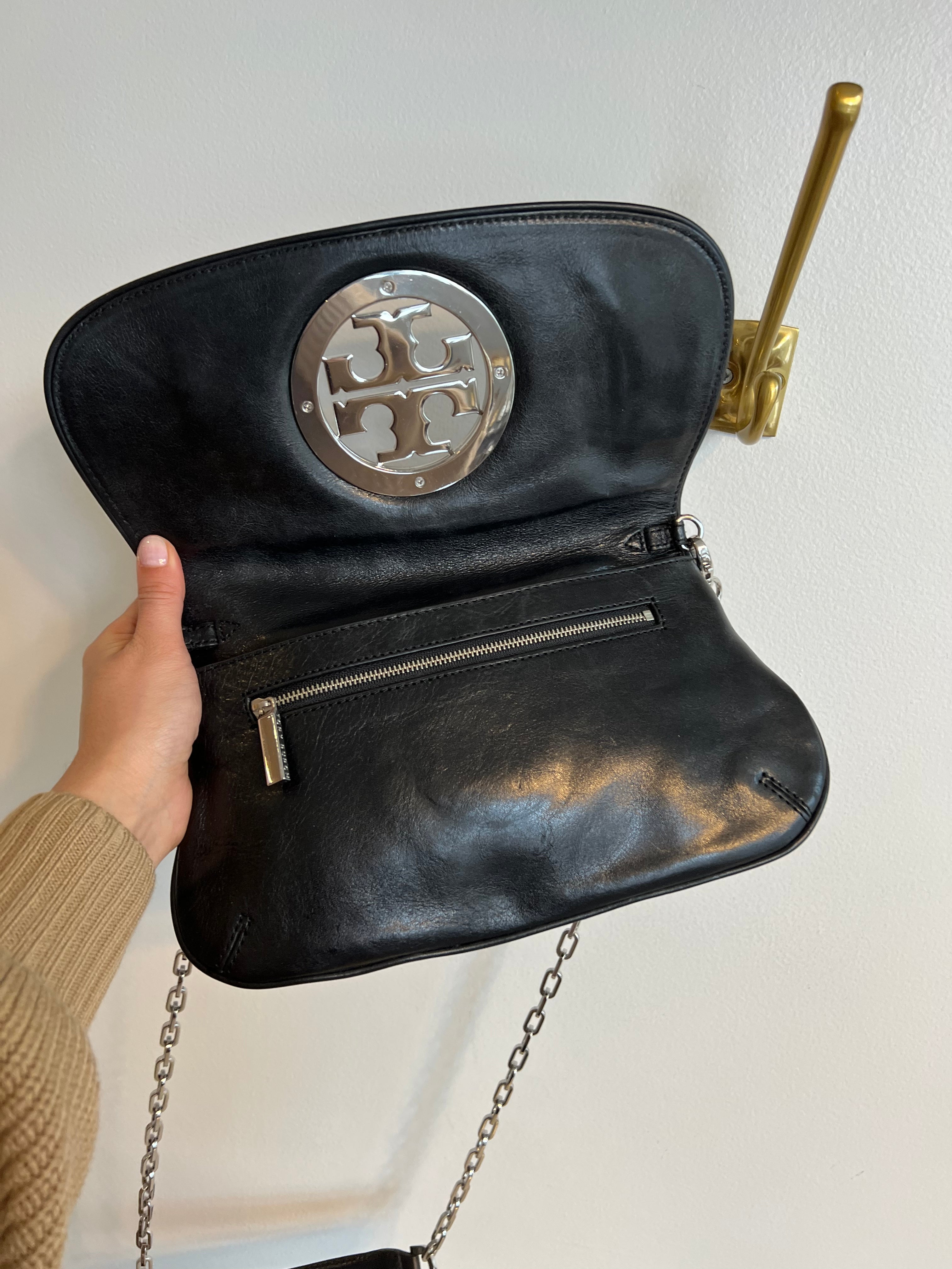 Authentic TORY BURCH Black Clutch on Chain – Valamode