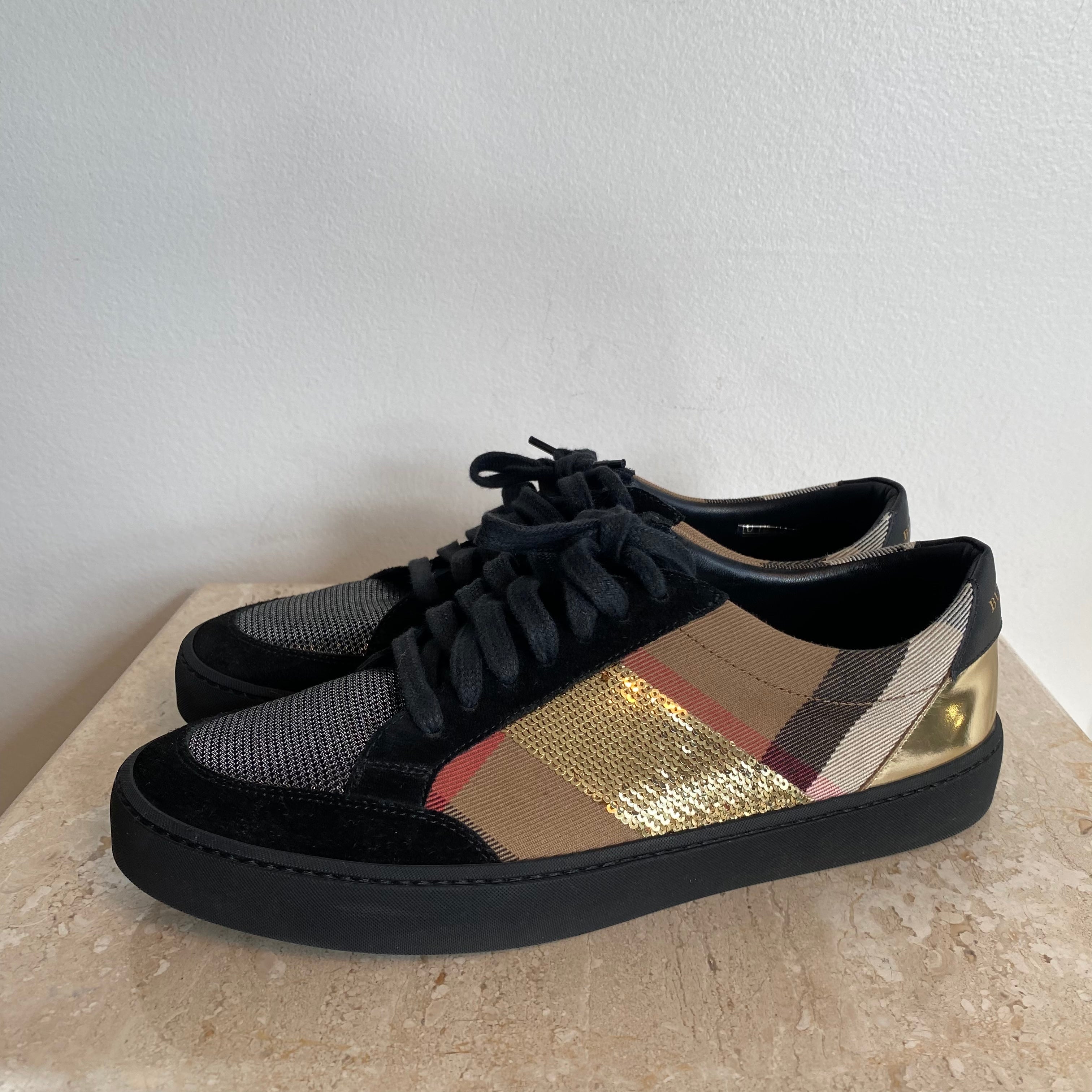 Authentic BURBERRY Nova Check/Sequent Sneaker Size 40 – Valamode