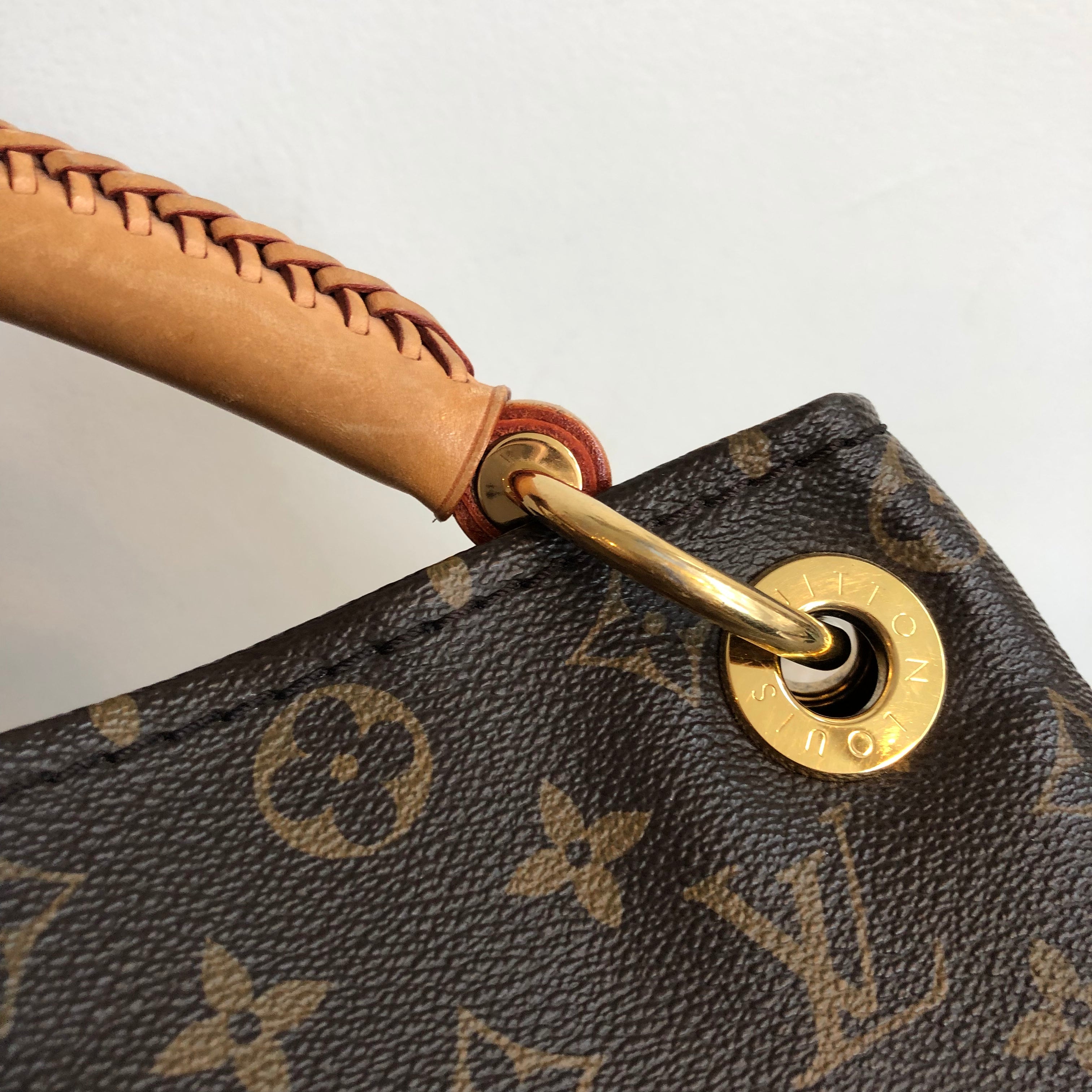 Authentic LOUIS VUITTON Monogram Artsy MM – Valamode