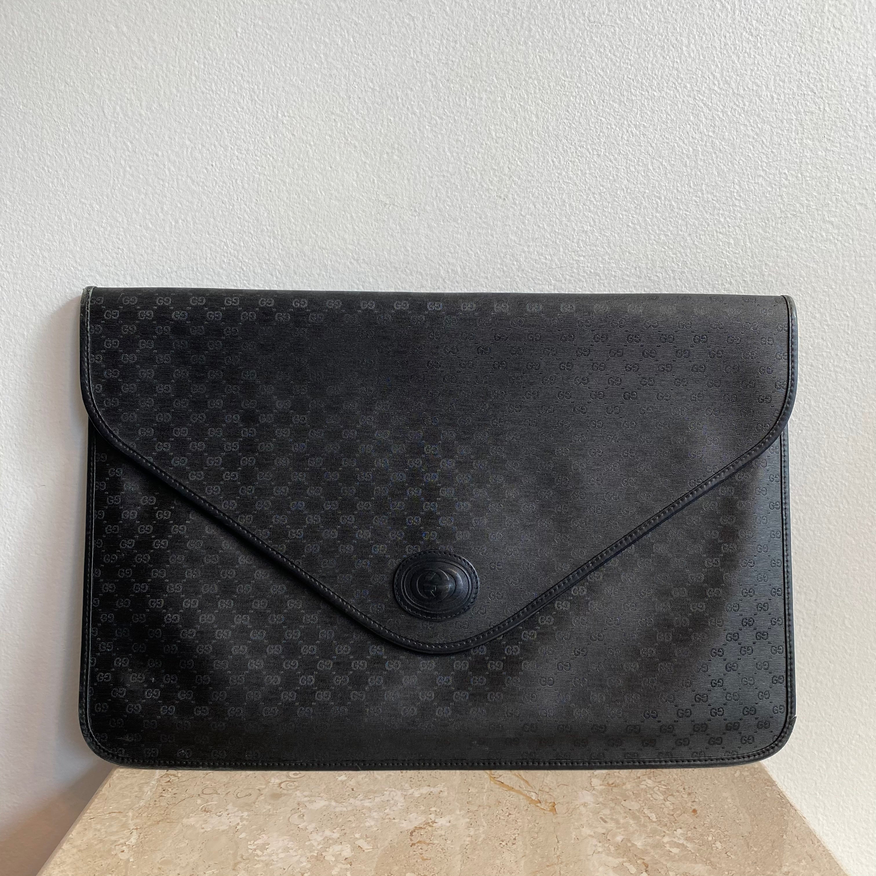 gucci document holder