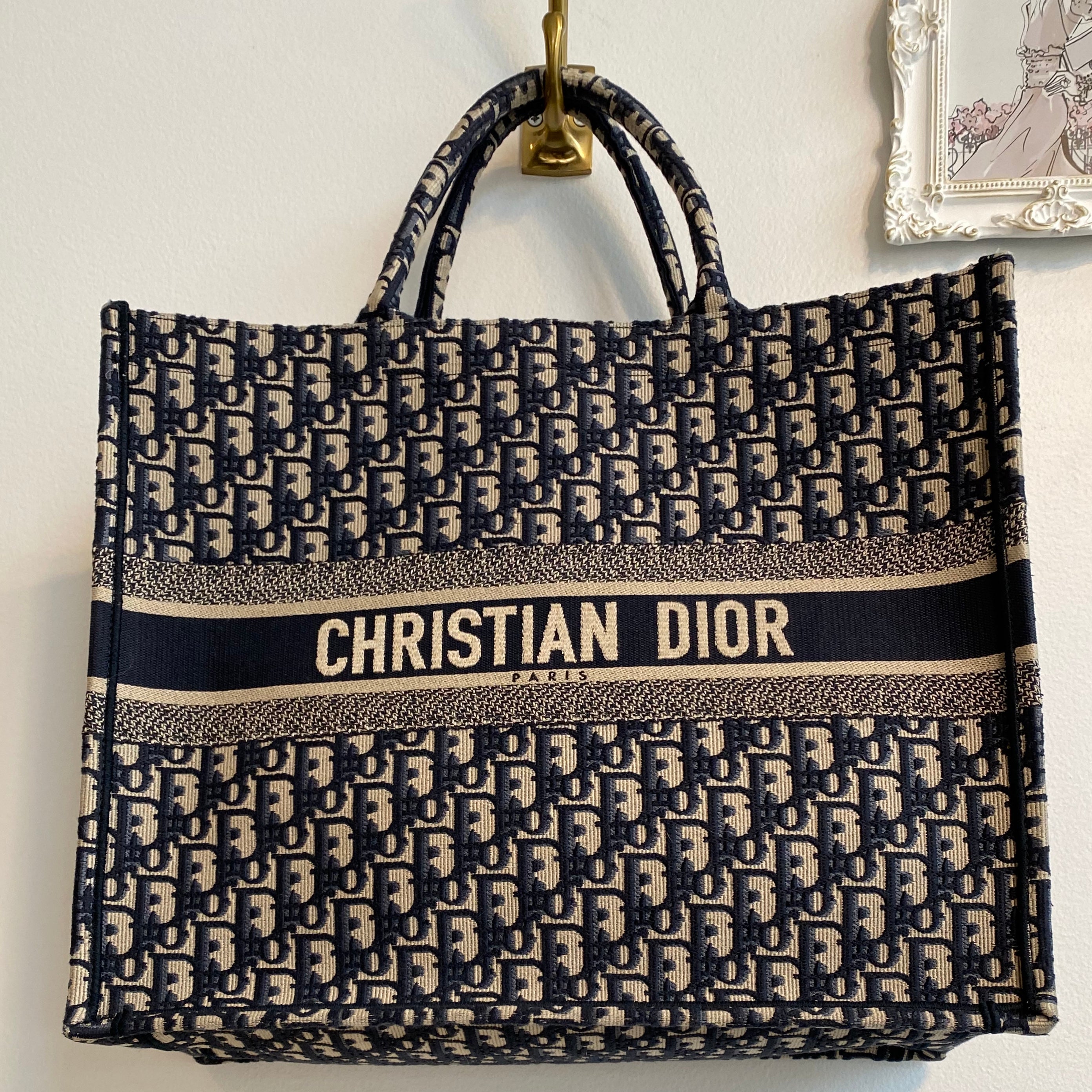 Dior Book Tote bag Beige Hibiscus Embroidery  Nice Bag