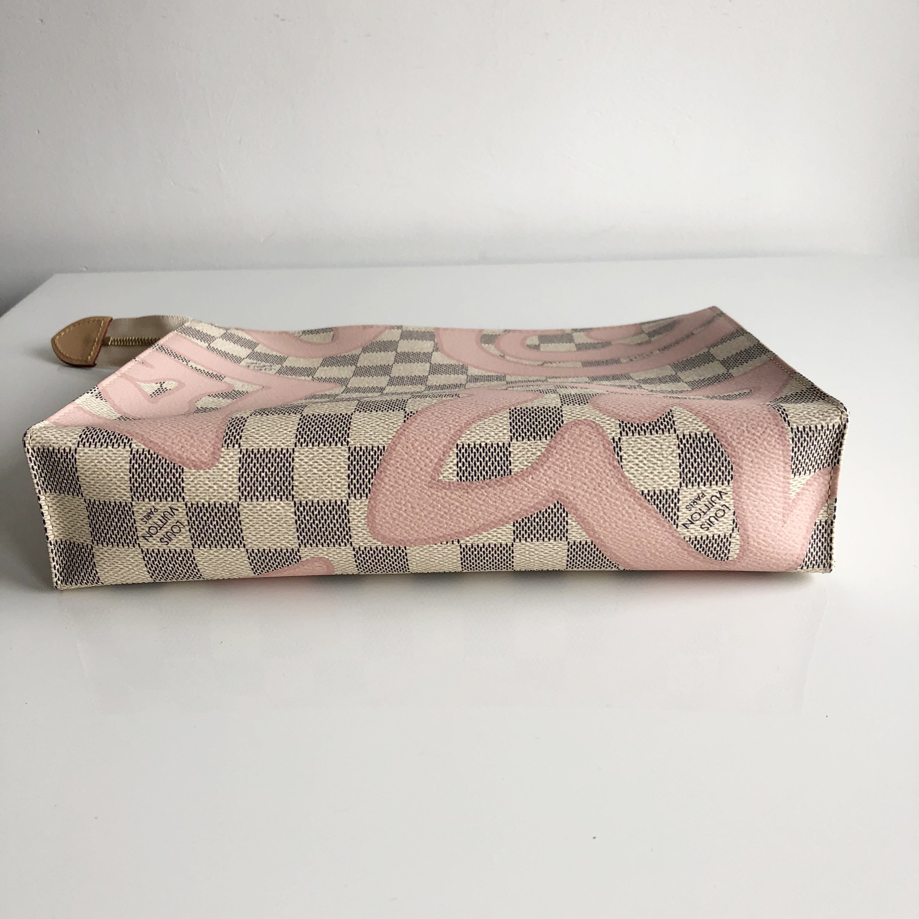 Authentic LOUIS VUITTON Tahitienne Damier Azur Toiletry Pouch 26 – Valamode
