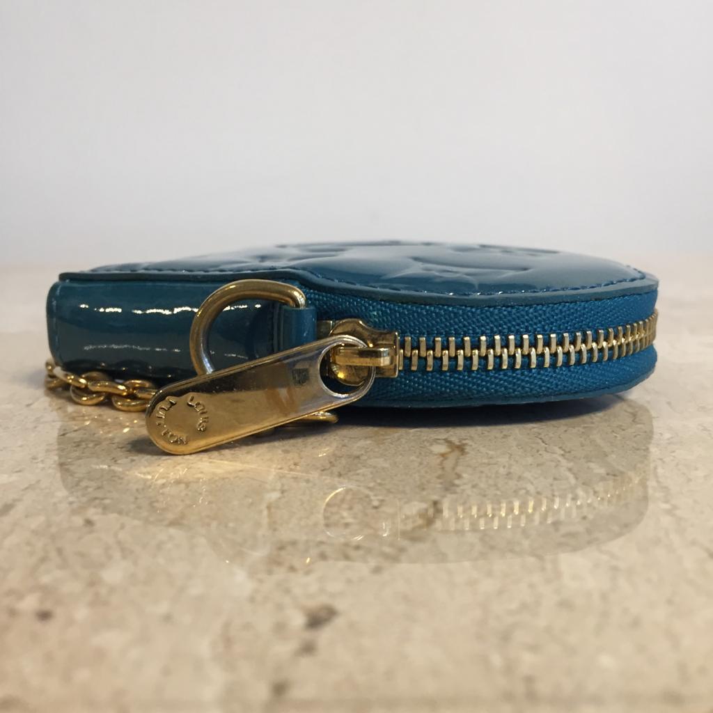 Authentic LOUIS VUITTON Vernis Mon Coeur Change/Key Chain - Teal Blue – Valamode