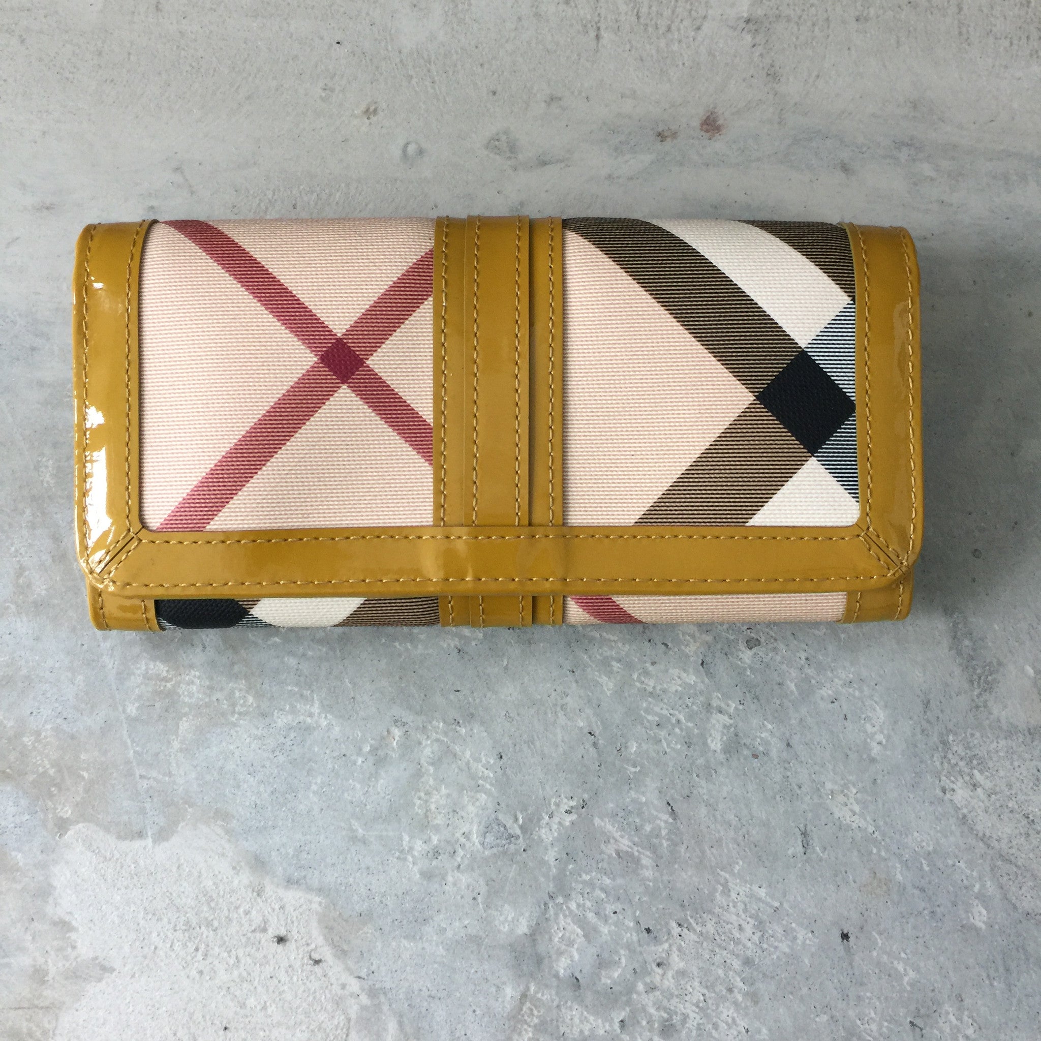 Authentic BURBERRY Wallet – Valamode