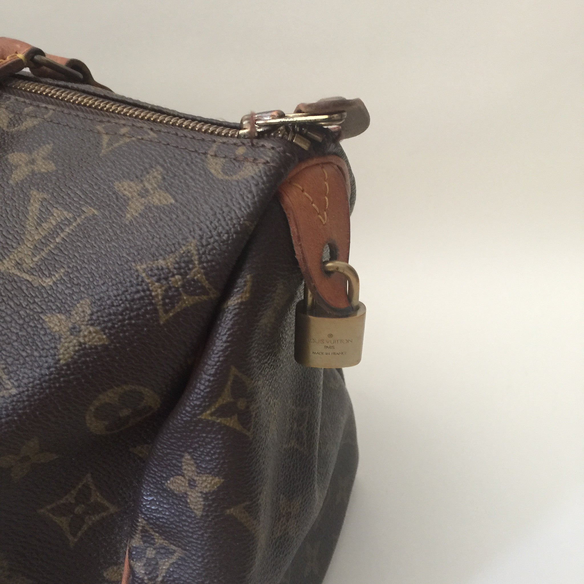 Authentic LOUIS VUITTON Vintage Speedy 35 – Valamode