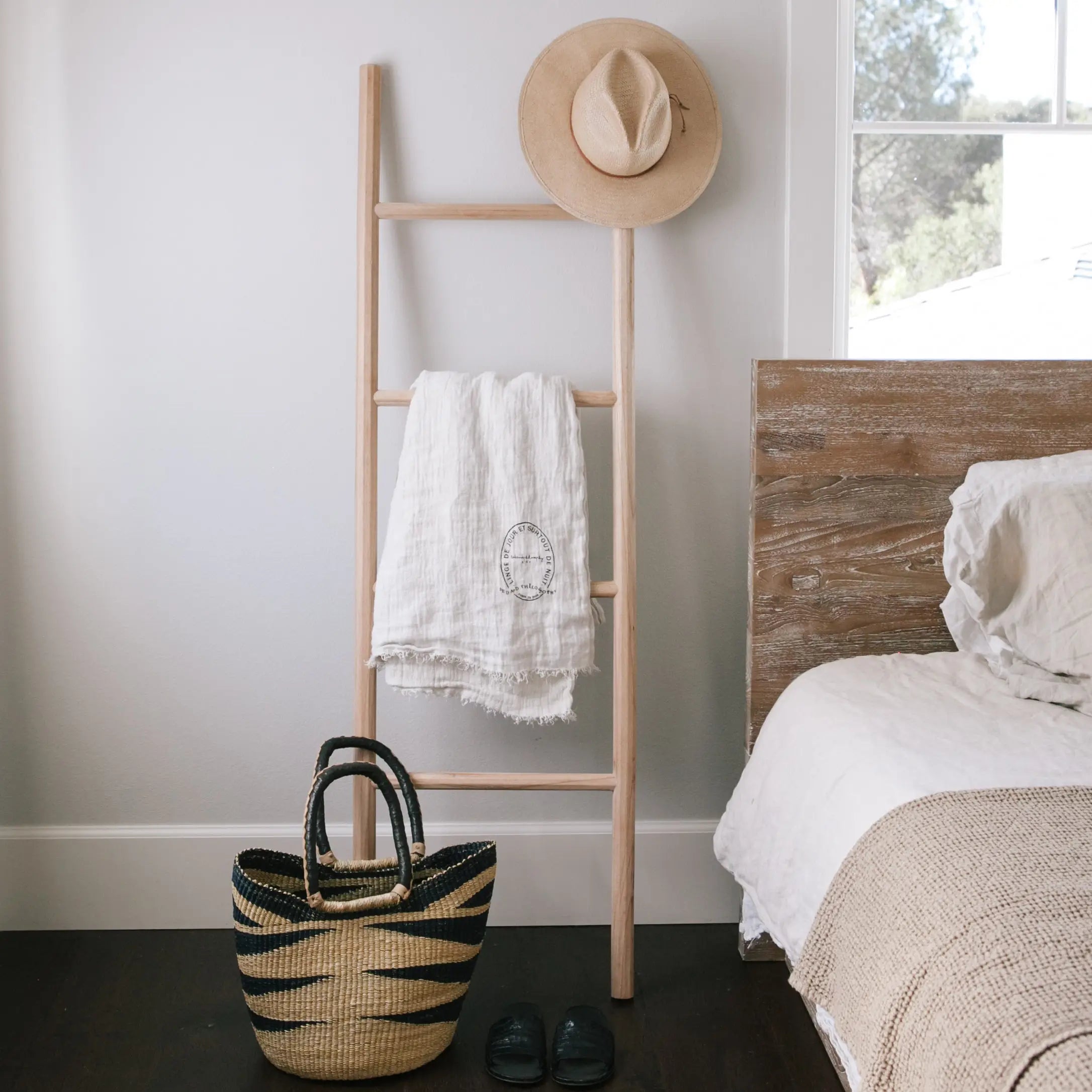Boho Style Blanket Ladder for Bedroom Decor